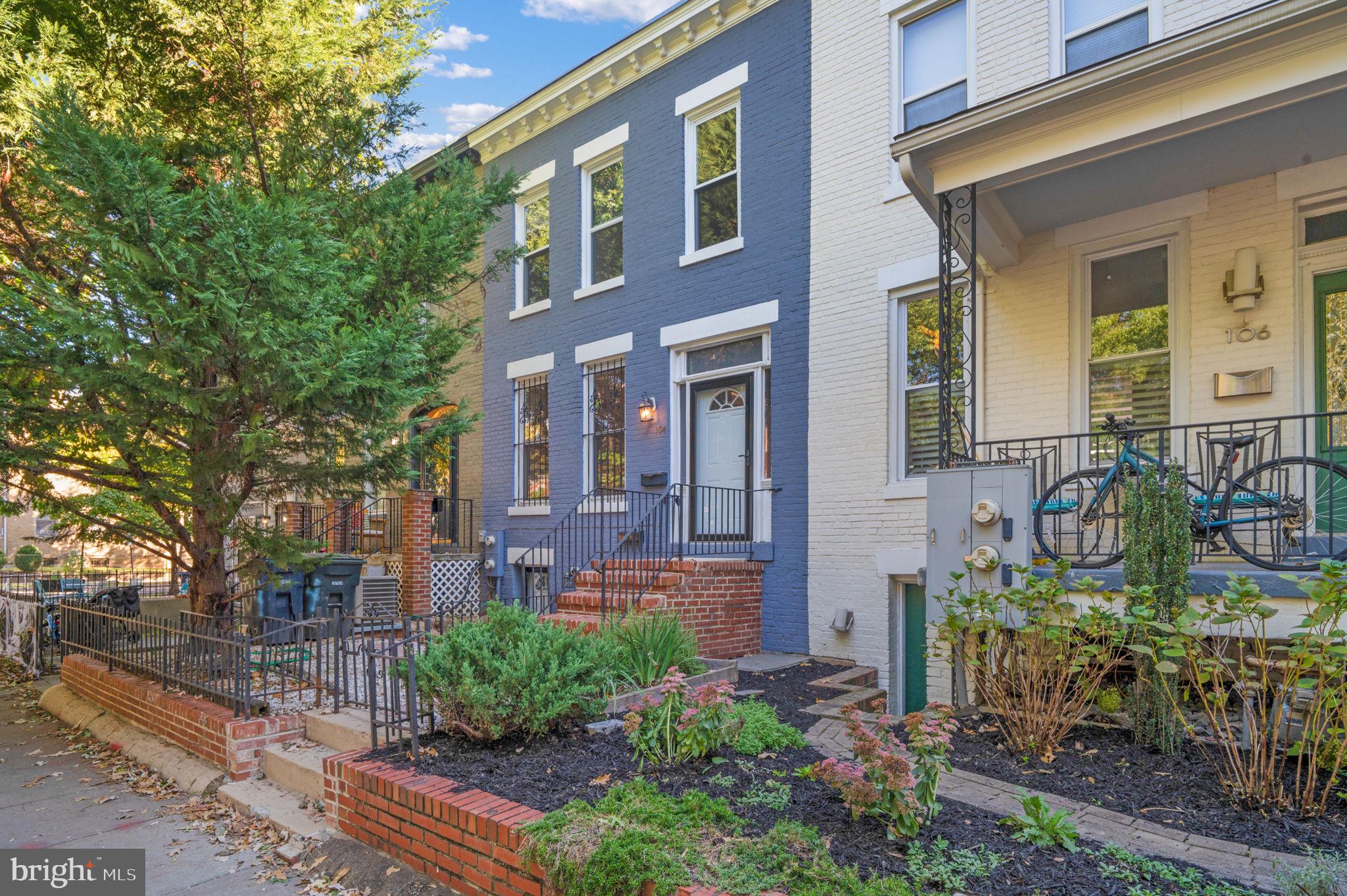 Photo 1 of 20 — 104 15TH STREET SE UNIT A, WASHINGTON, DC 20003