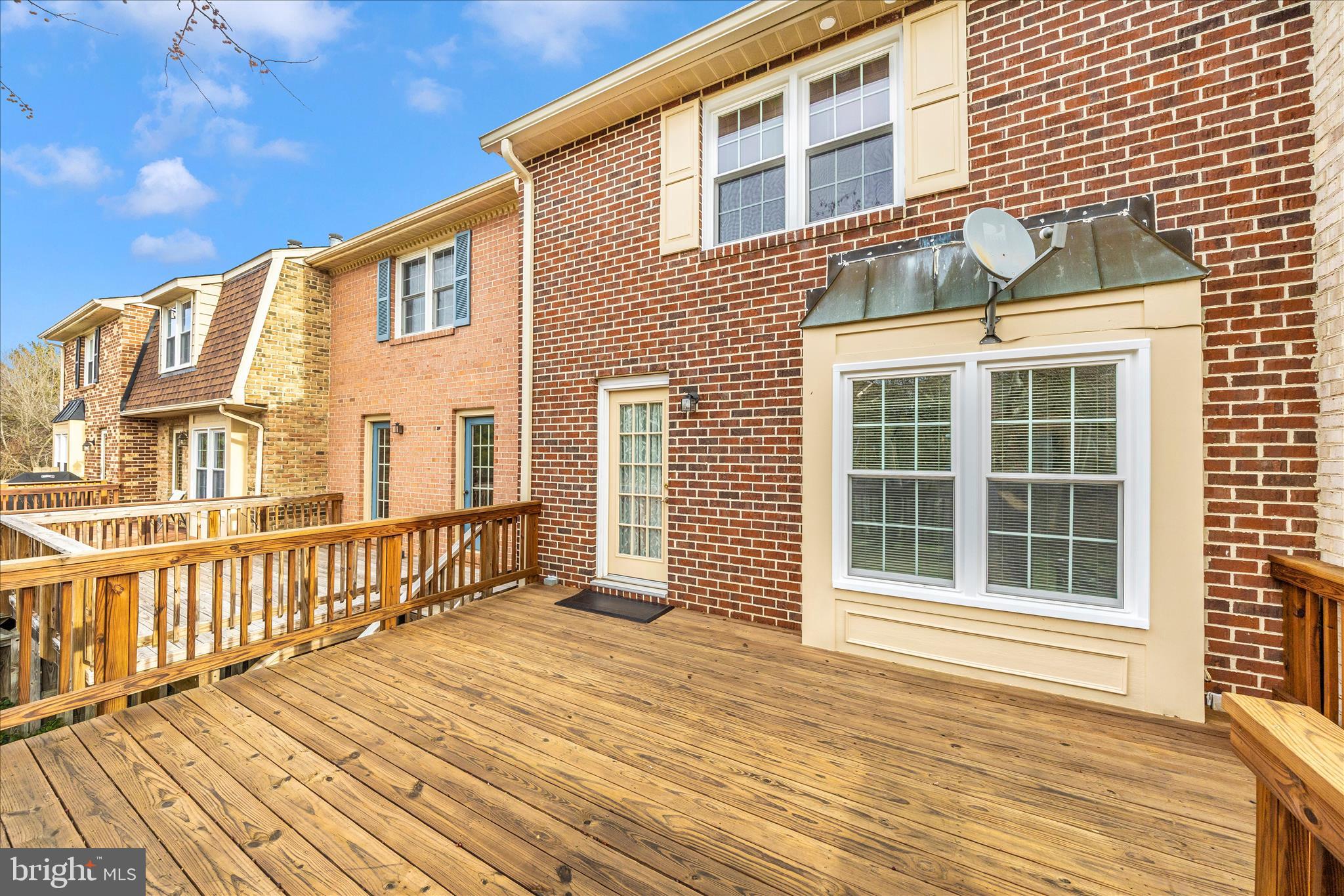 WATERSIDE - Residential