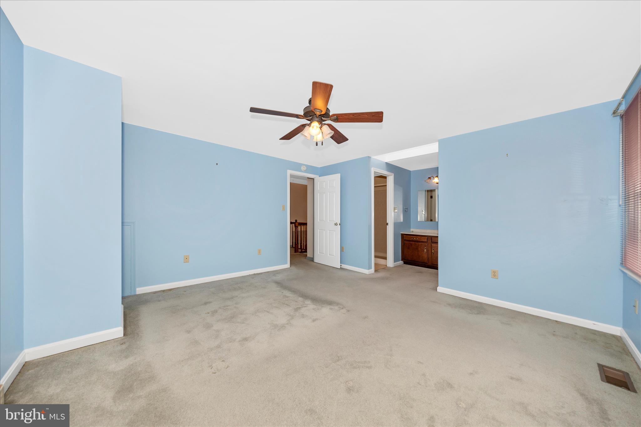 WATERSIDE - Residential