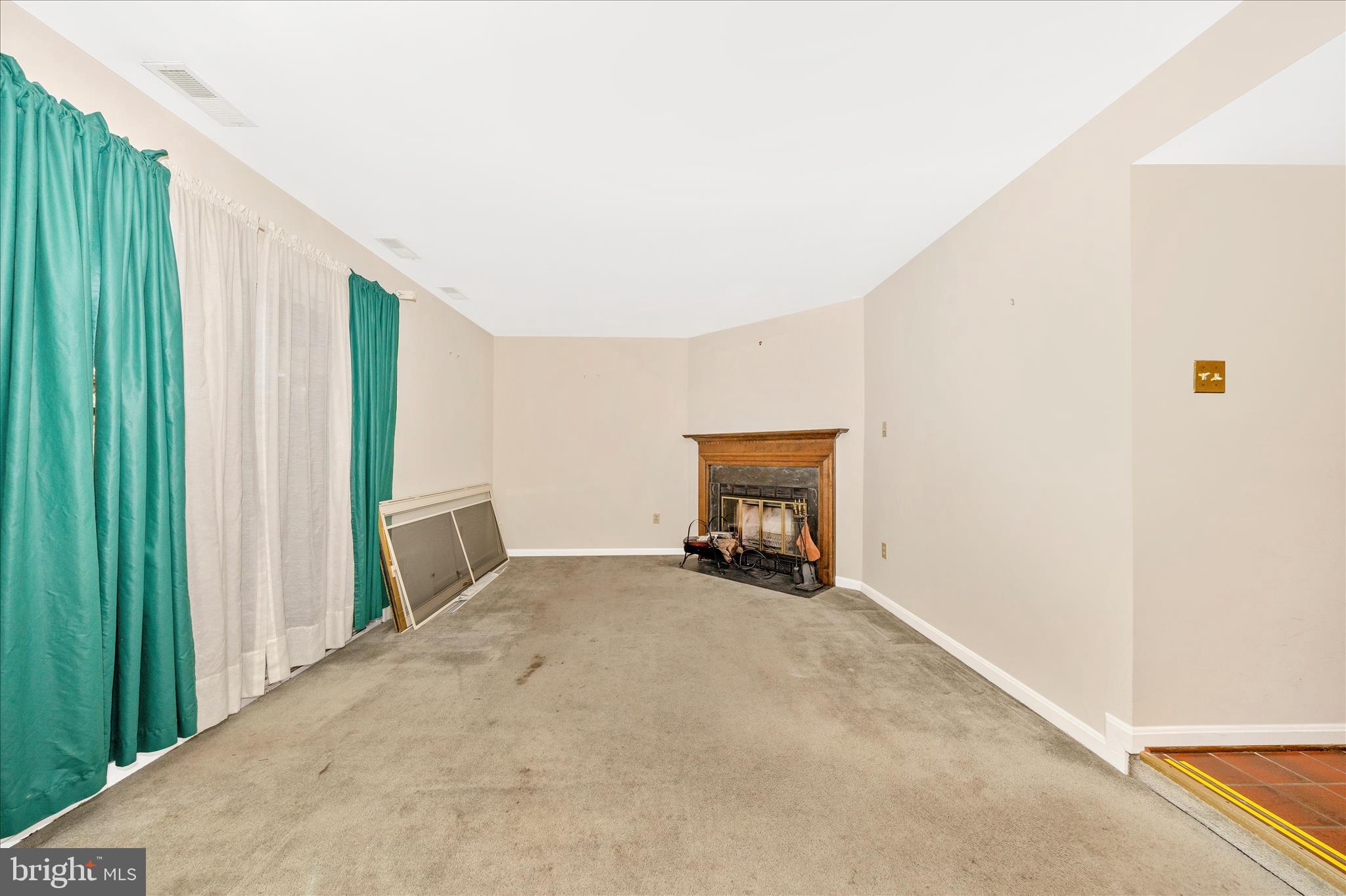 WATERSIDE - Residential