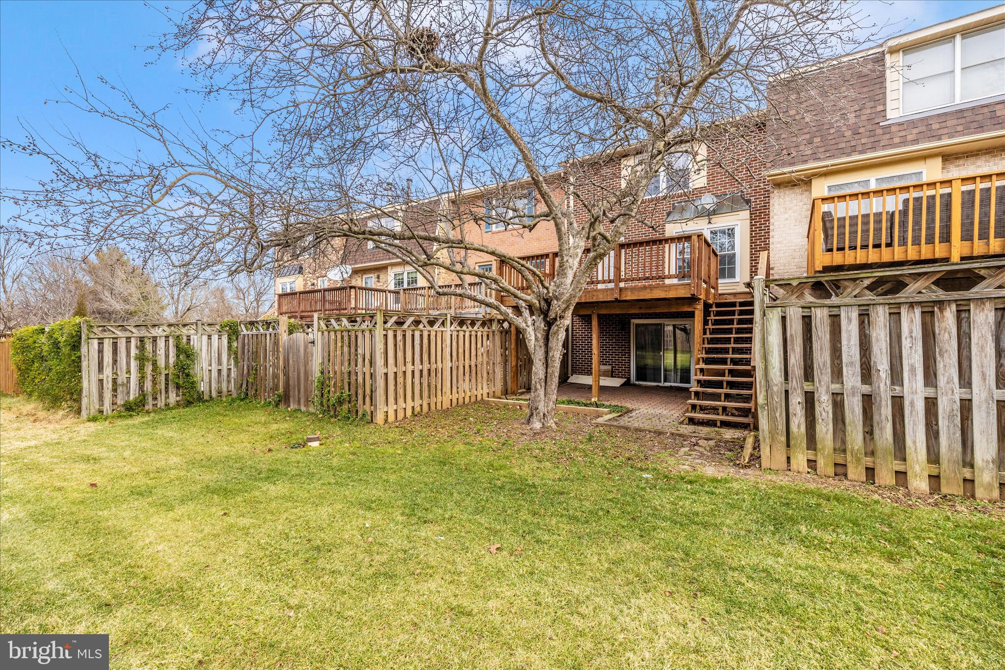 WATERSIDE - Residential