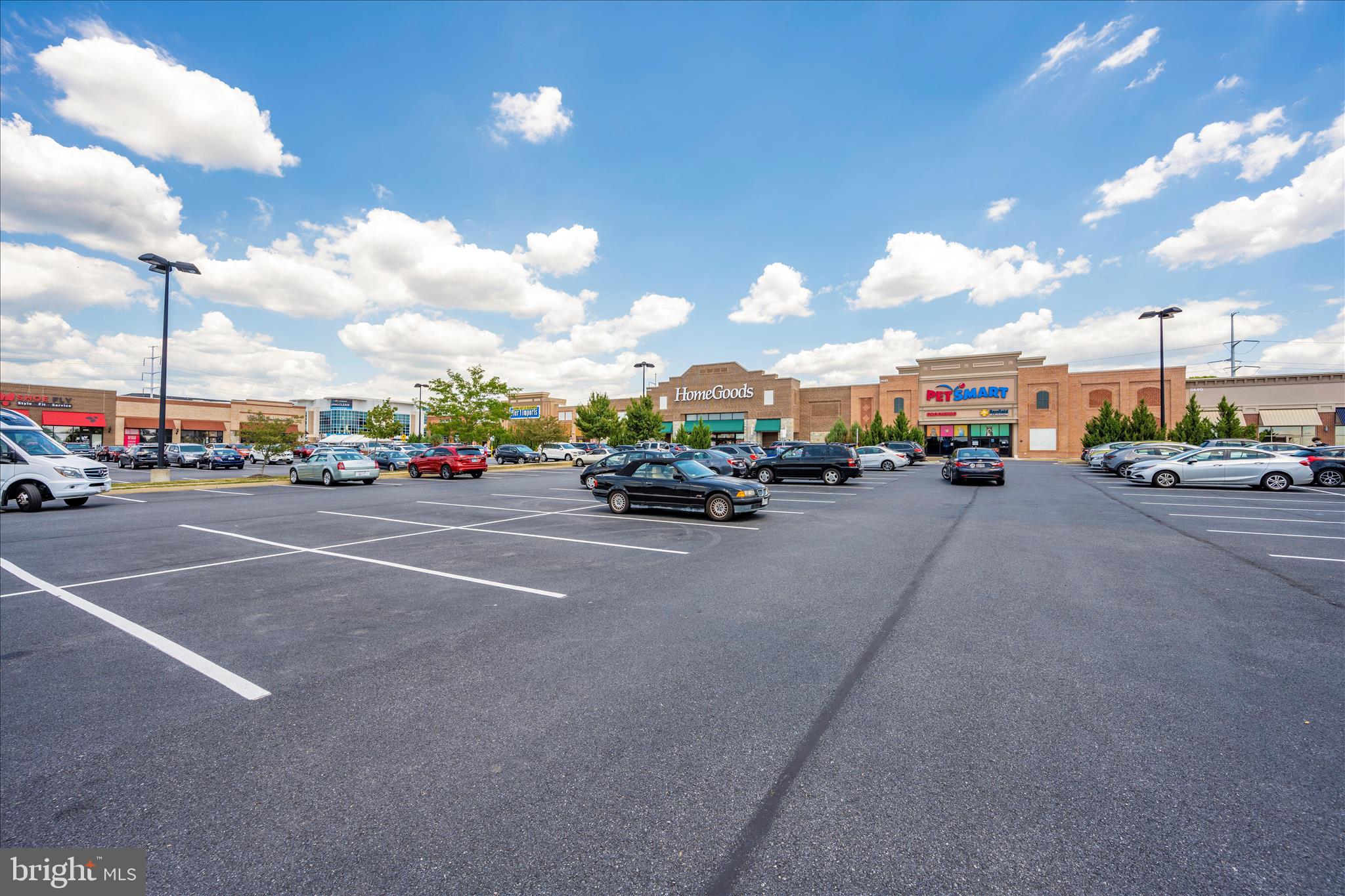 WATERSIDE - Residential