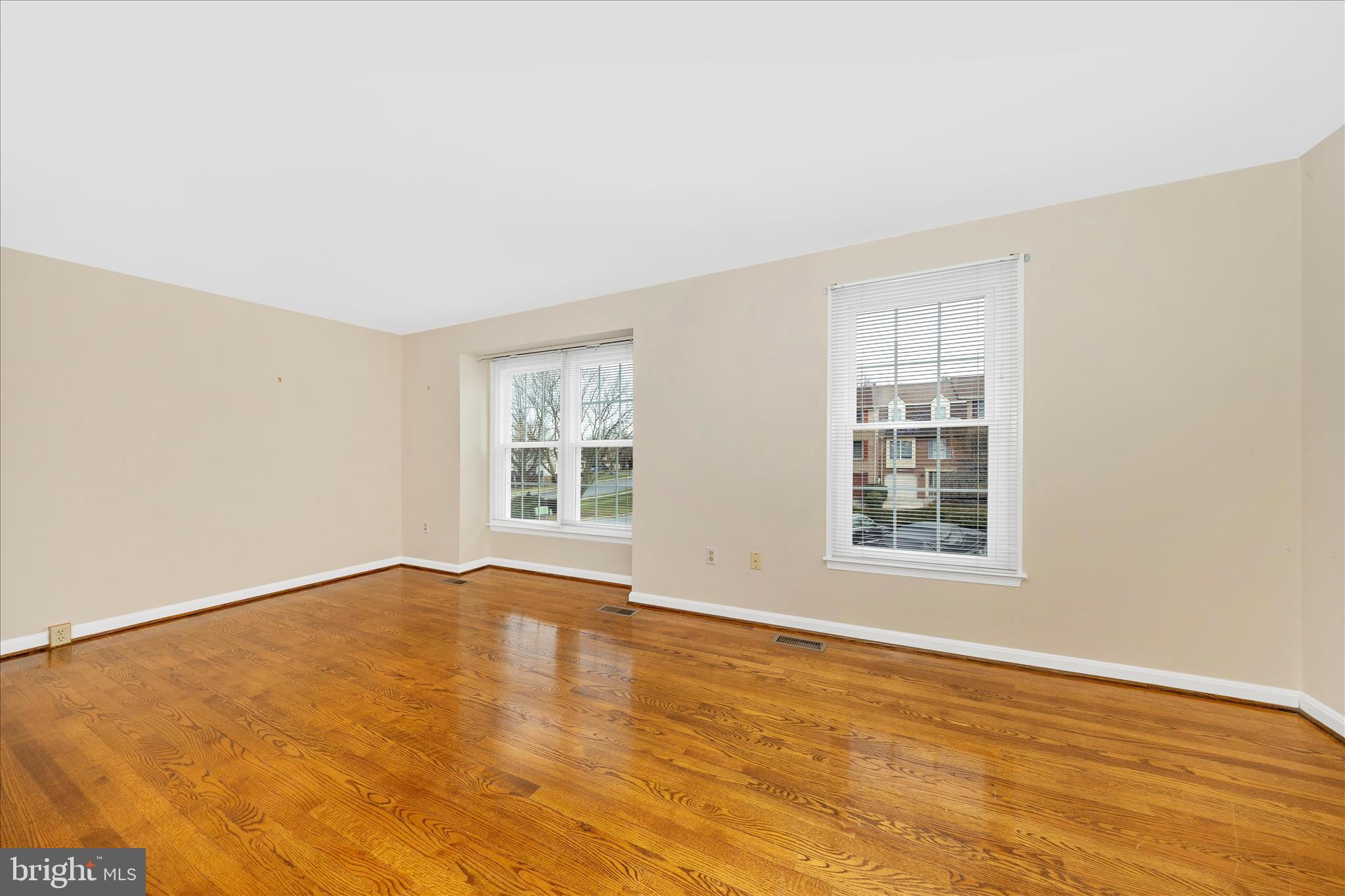 WATERSIDE - Residential