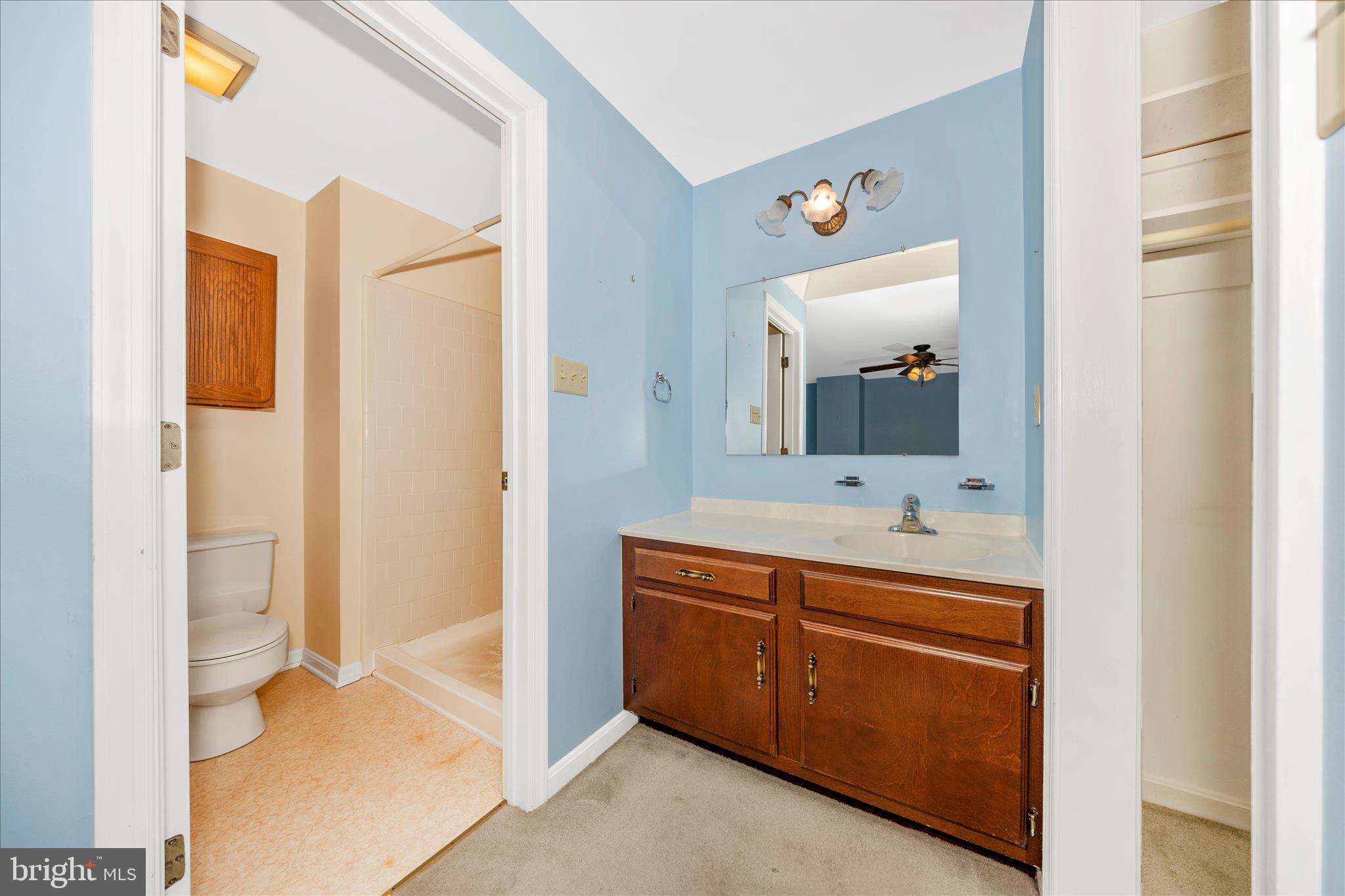 WATERSIDE - Residential