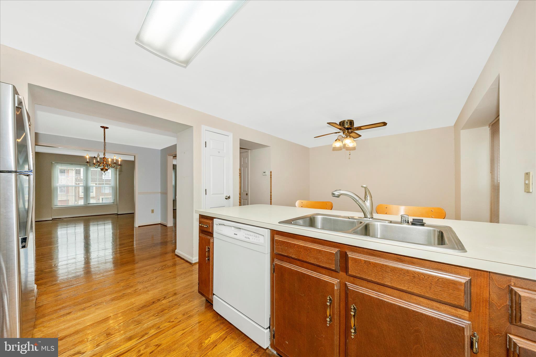 WATERSIDE - Residential