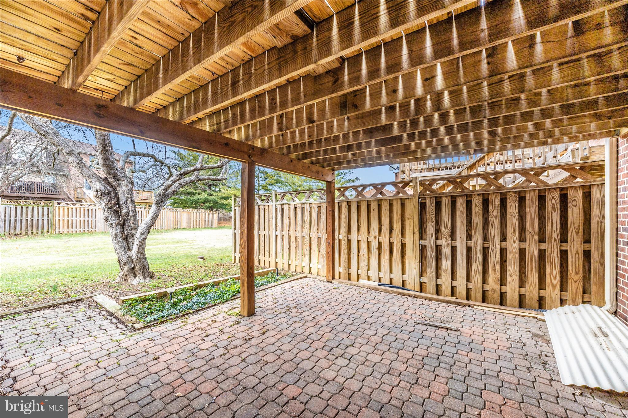 WATERSIDE - Residential