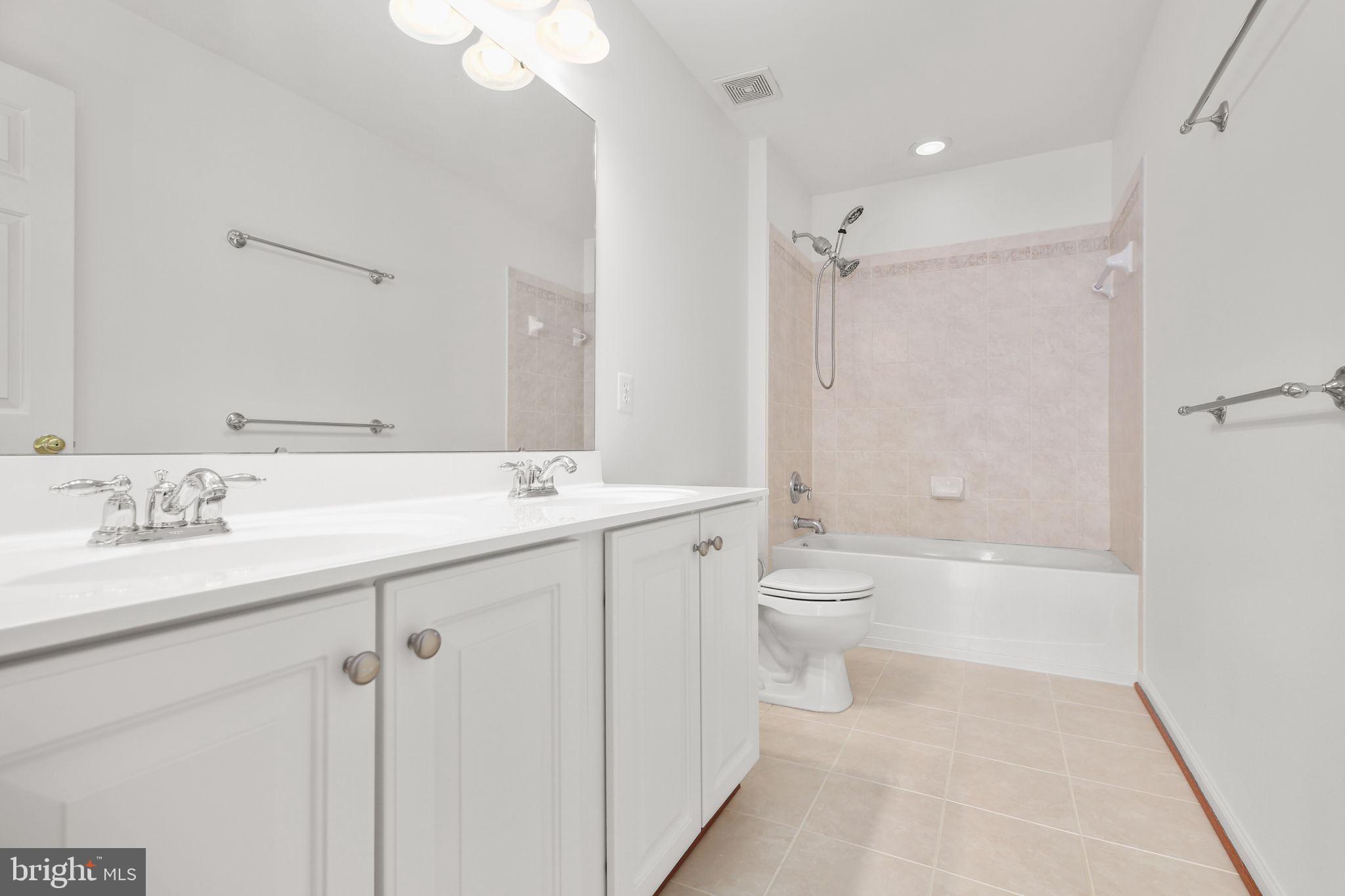 LEELAND STATION - Residential