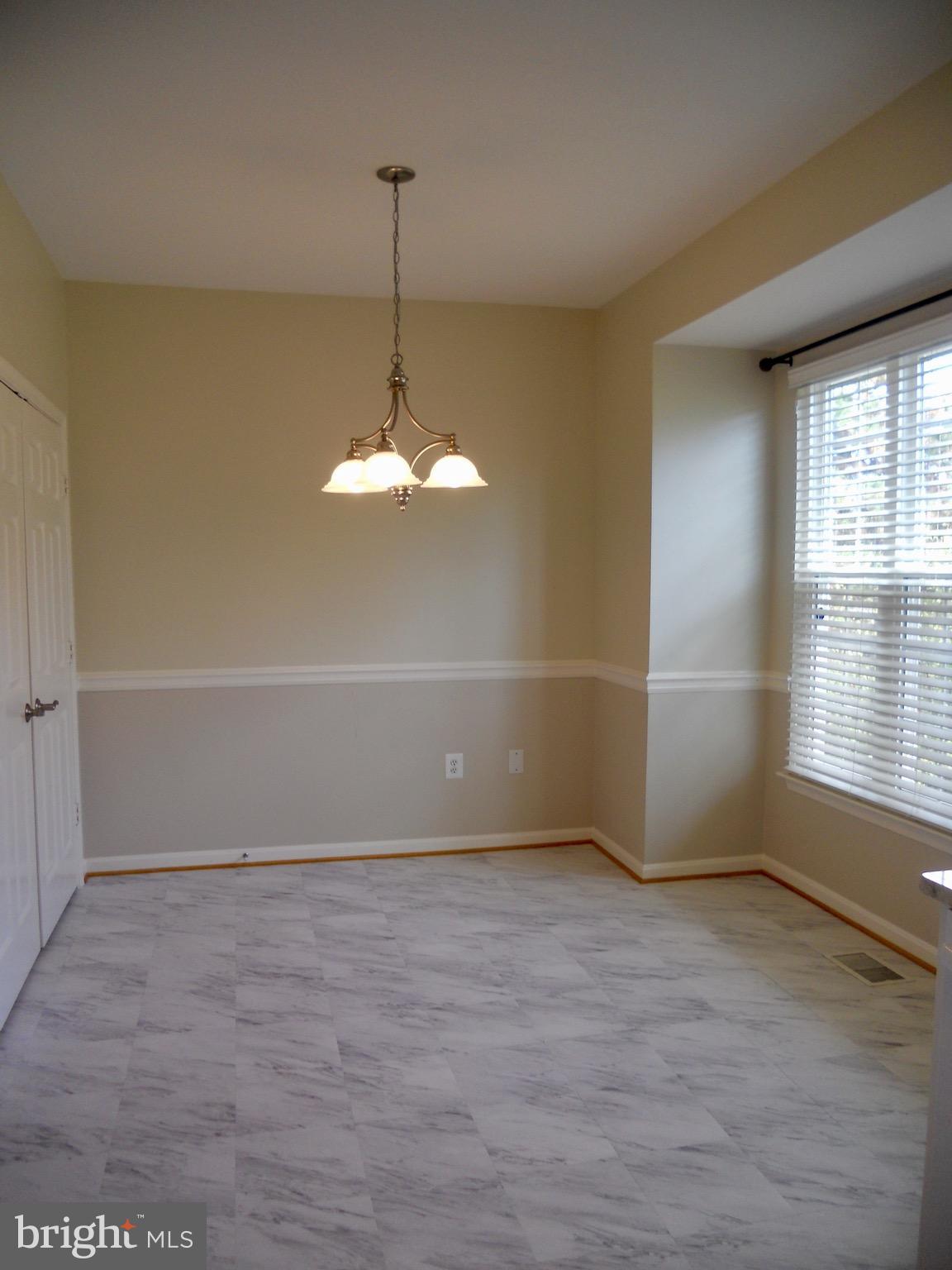 MCNAIR FARMS LANDBAY - Residential Lease
