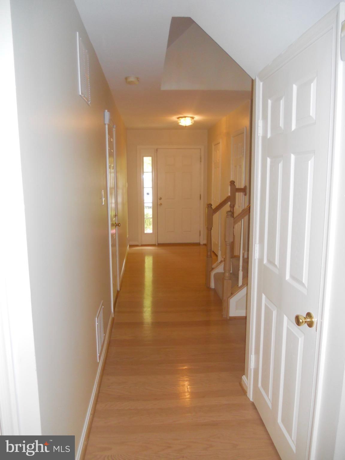 MCNAIR FARMS LANDBAY - Residential Lease