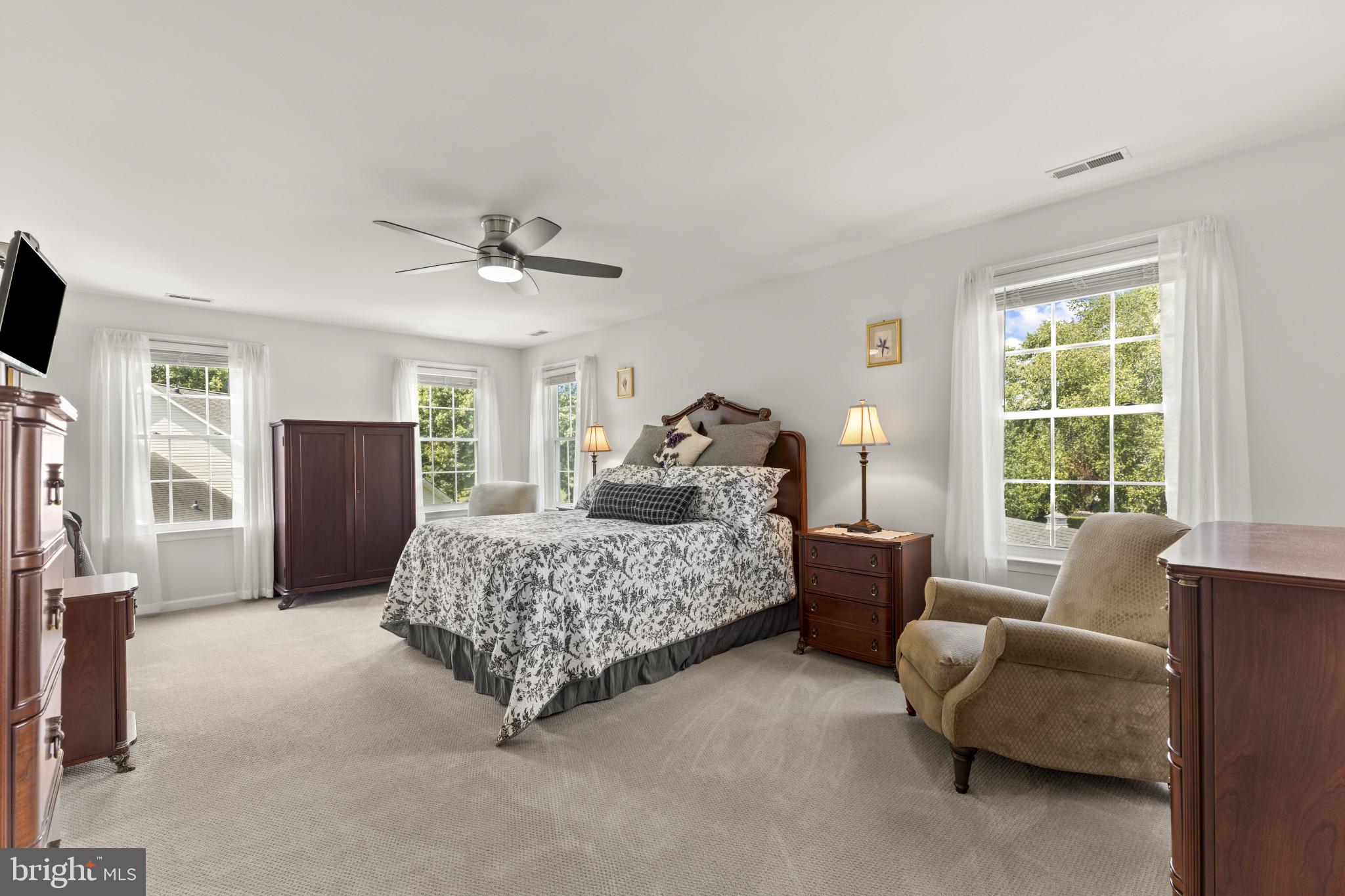 BENTONS PLEASURE - Residential