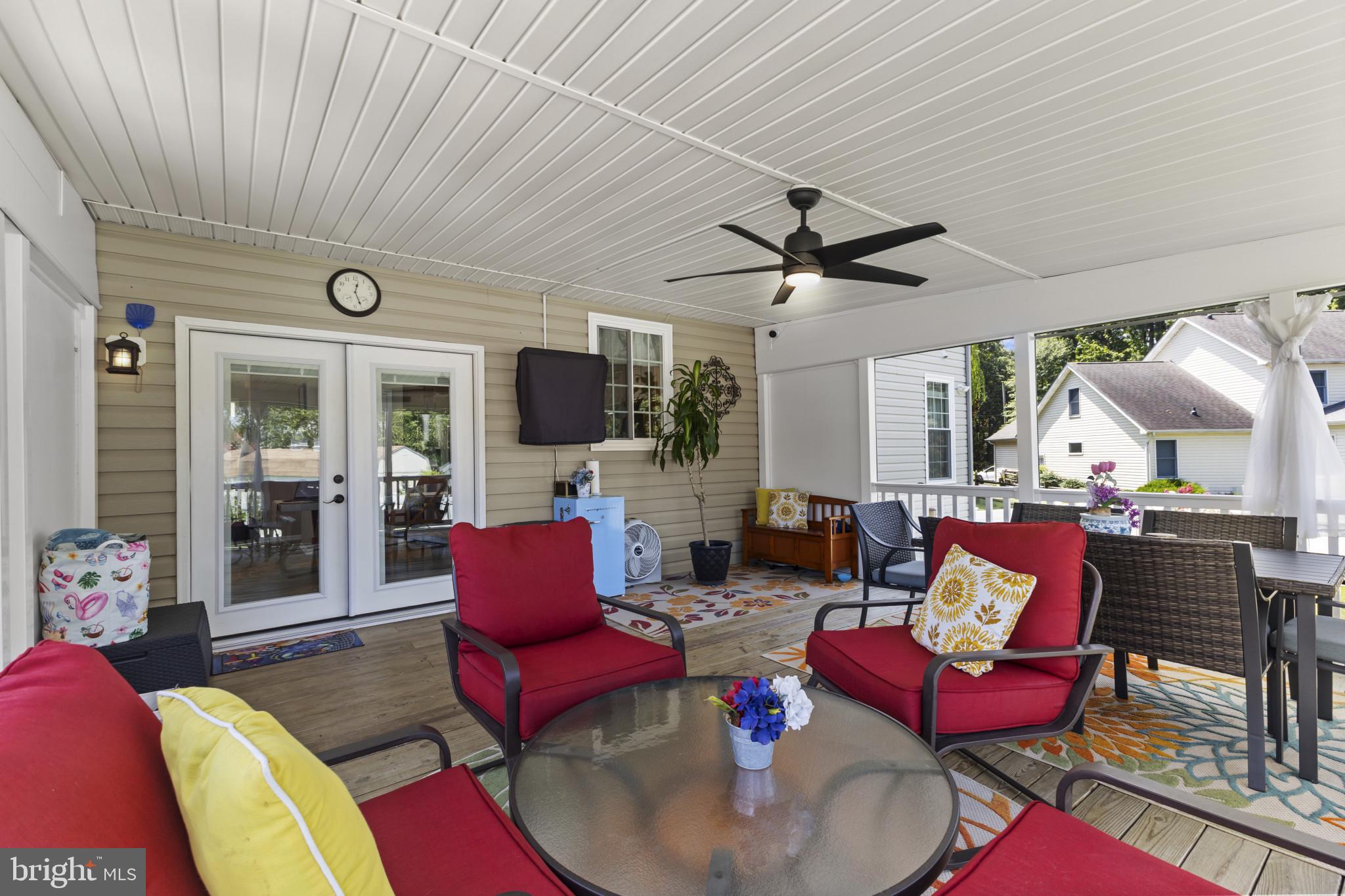 BENTONS PLEASURE - Residential