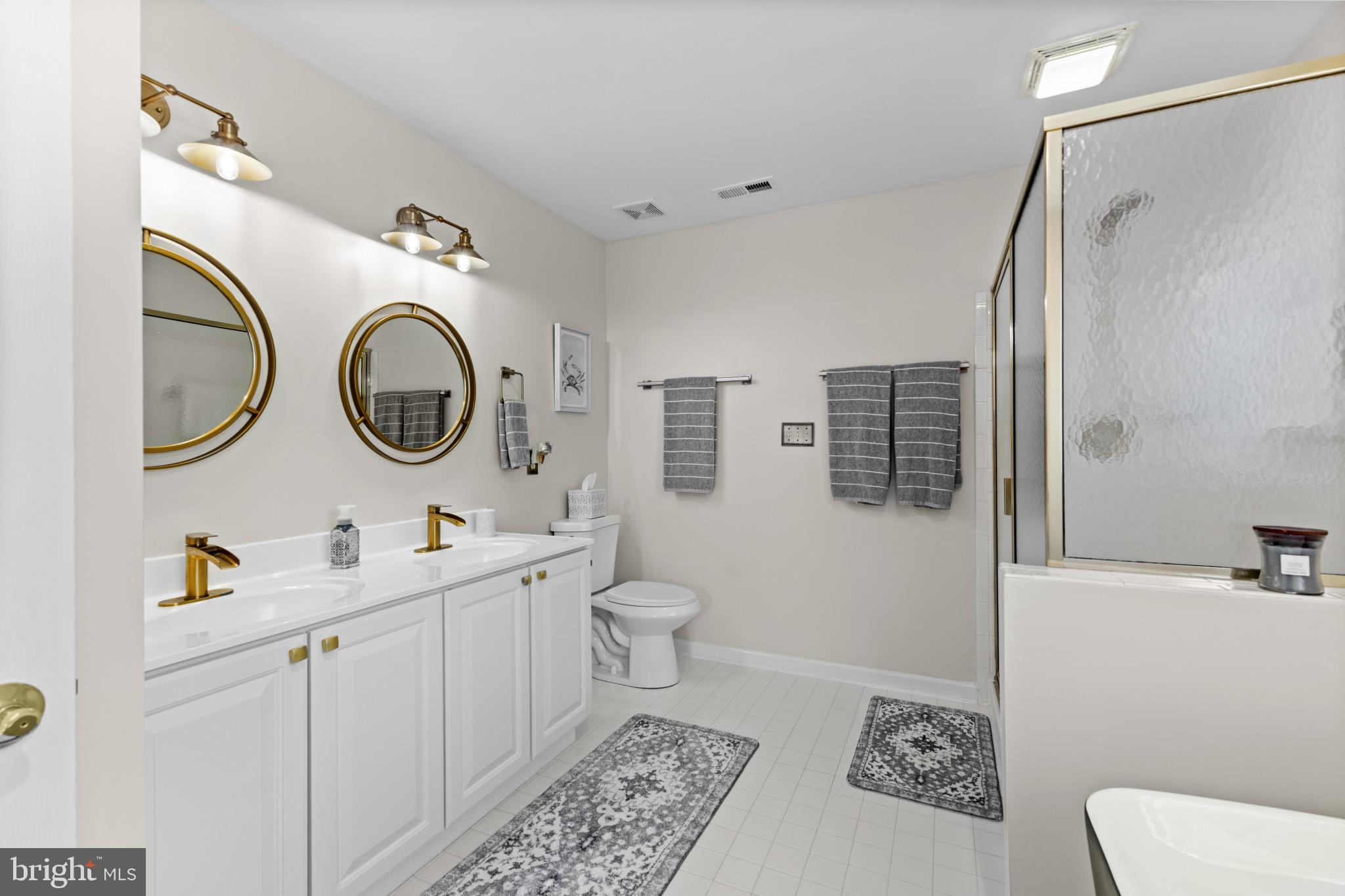 BENTONS PLEASURE - Residential