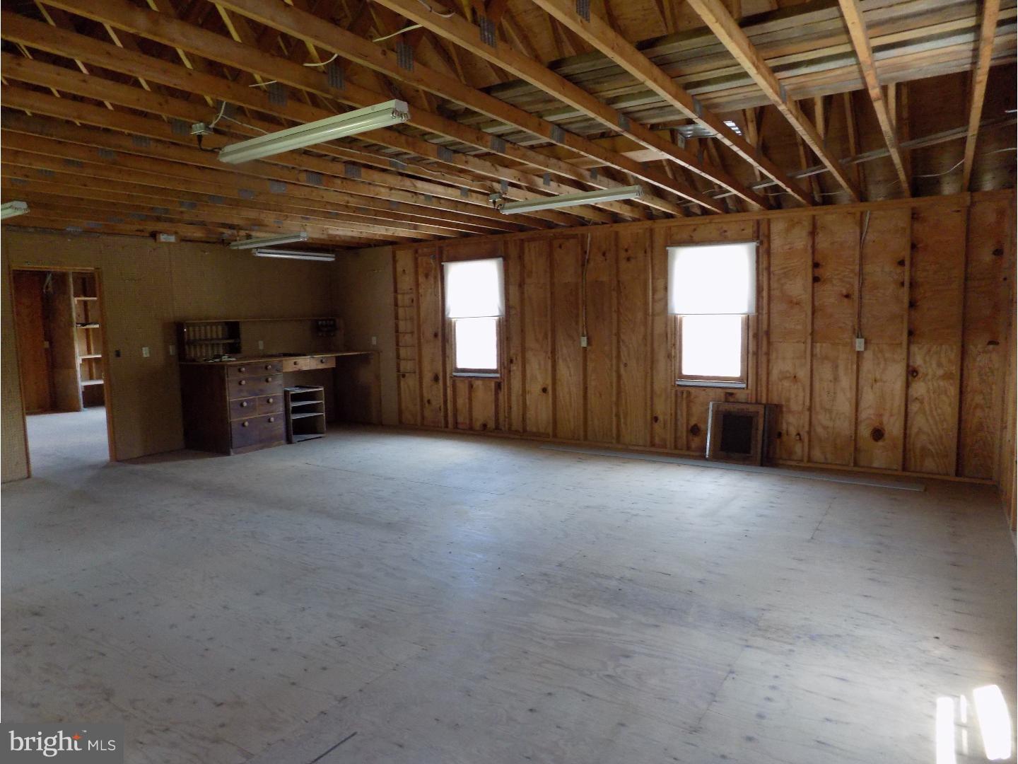 RINGTOWN - Residential