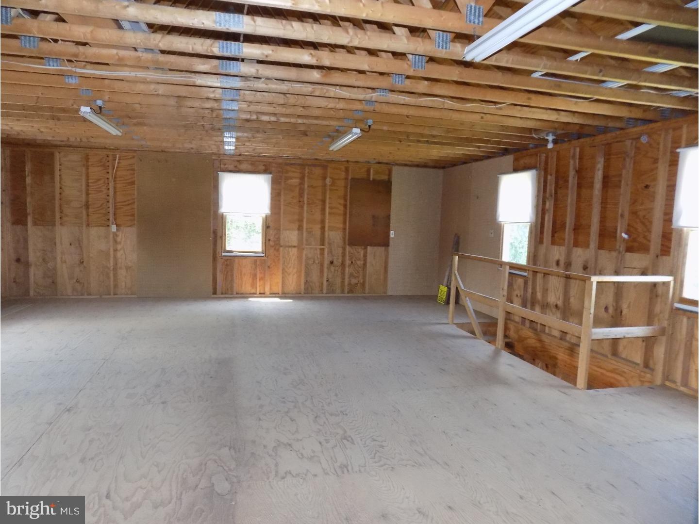 RINGTOWN - Residential