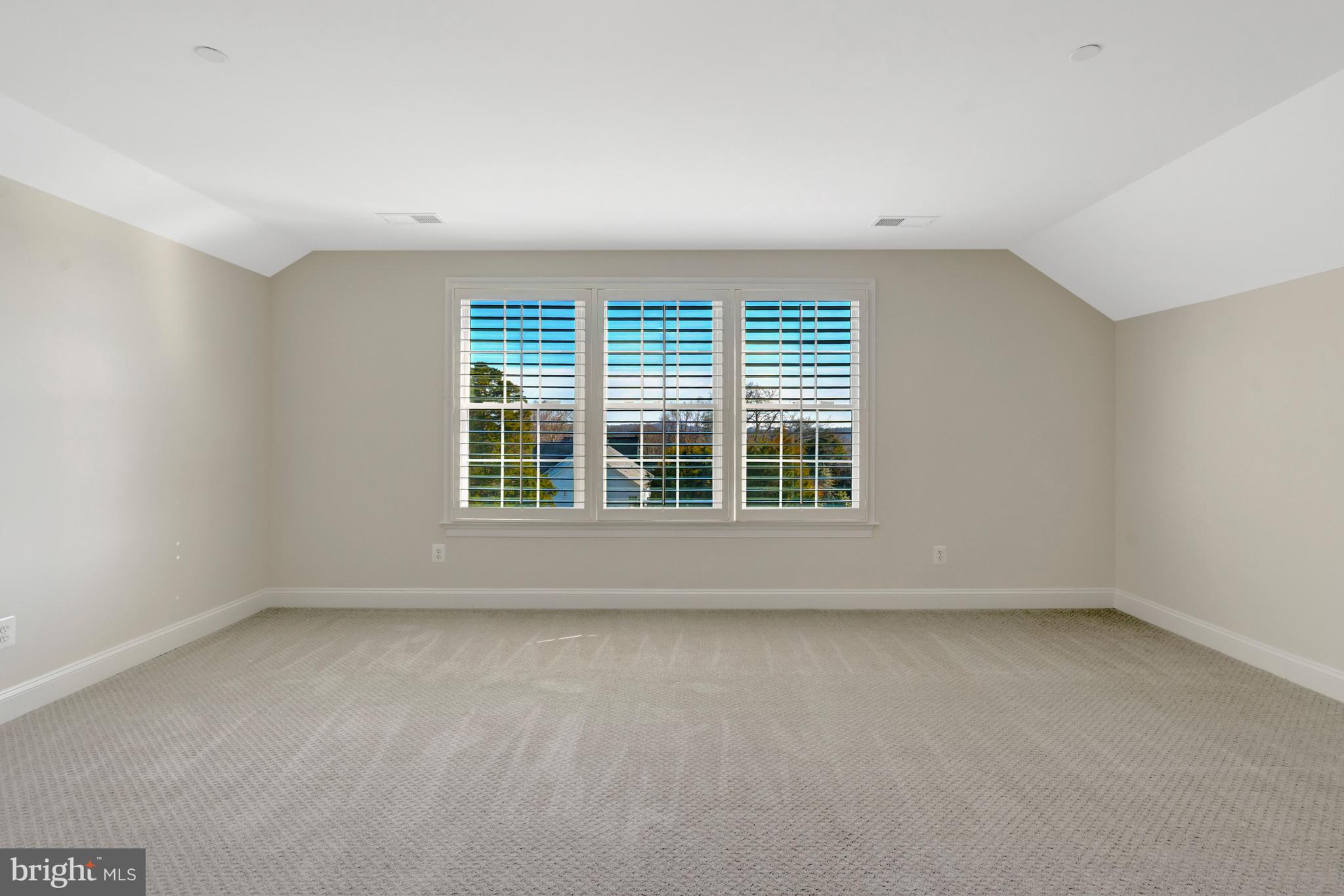 SALONA VILLAGE - Residential