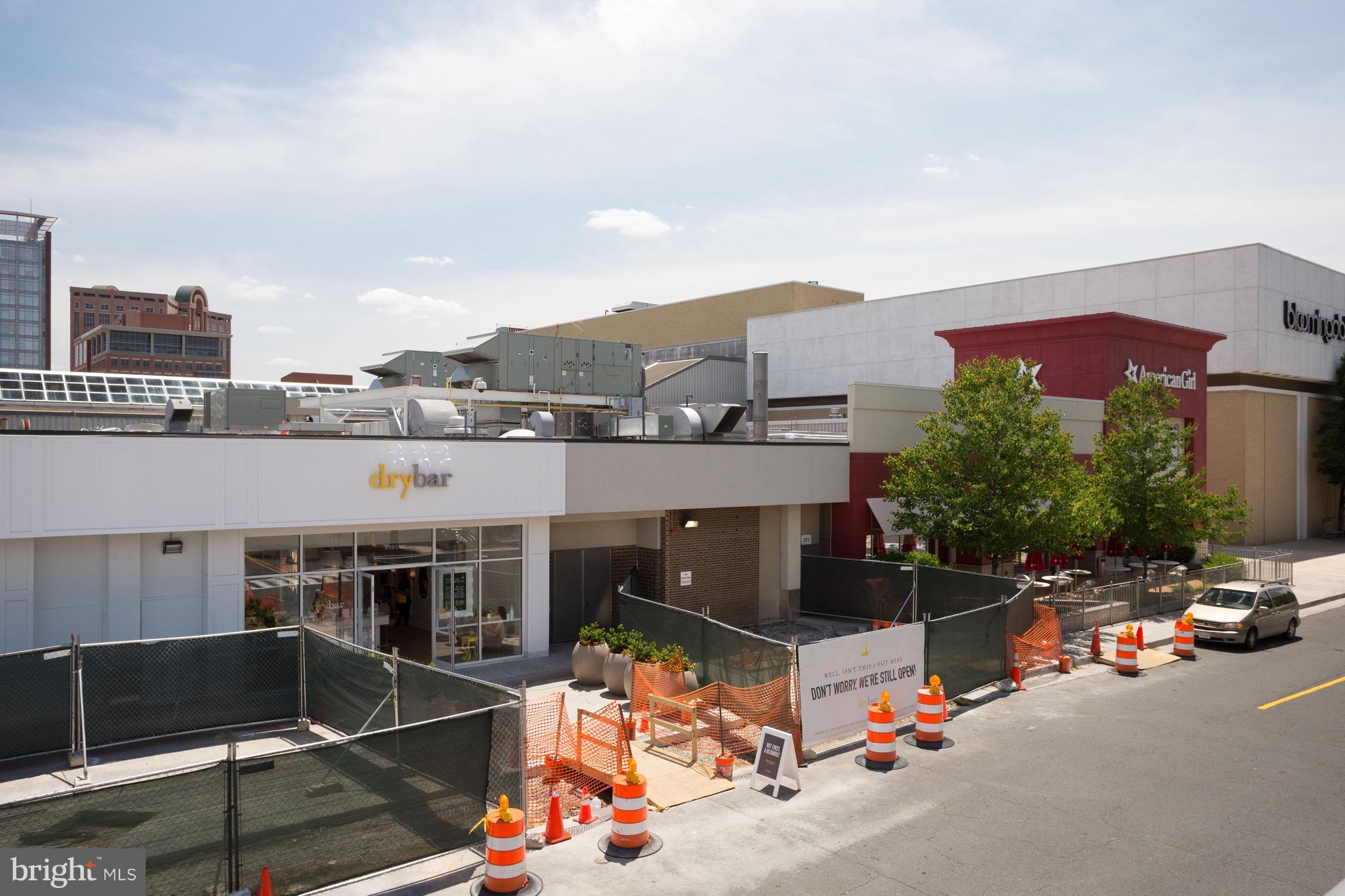 SALONA VILLAGE - Residential