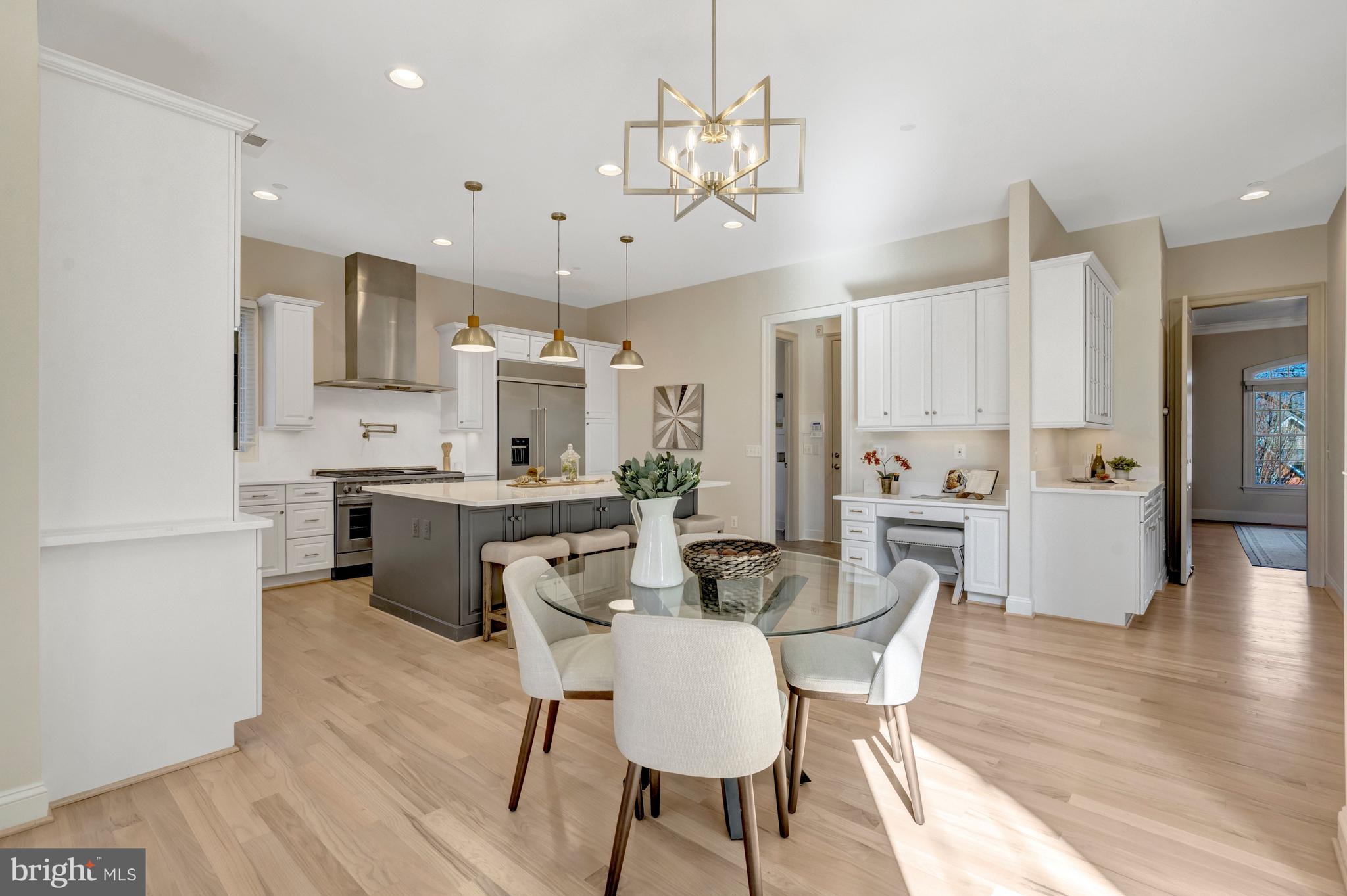 SALONA VILLAGE - Residential