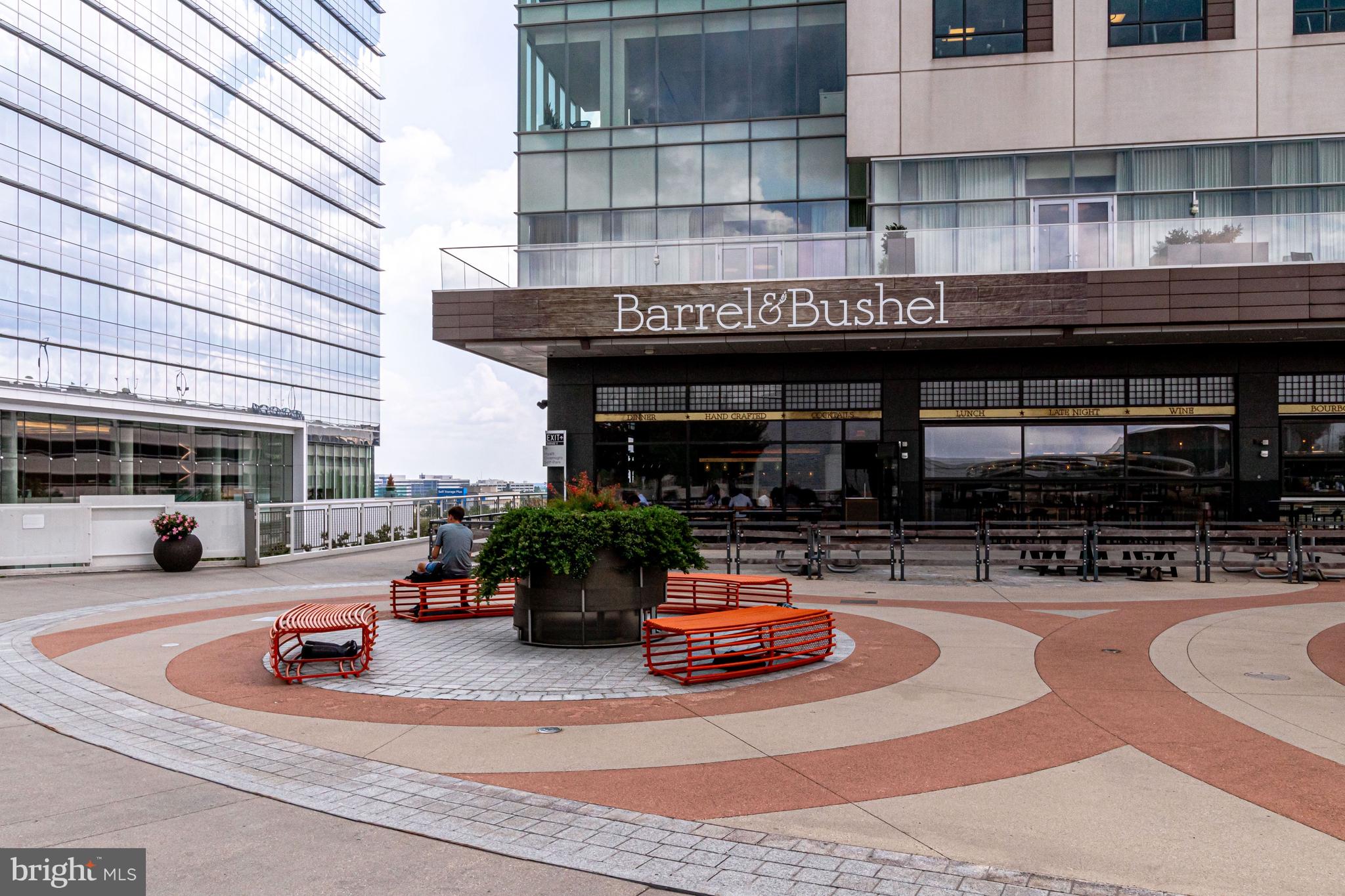 SALONA VILLAGE - Residential