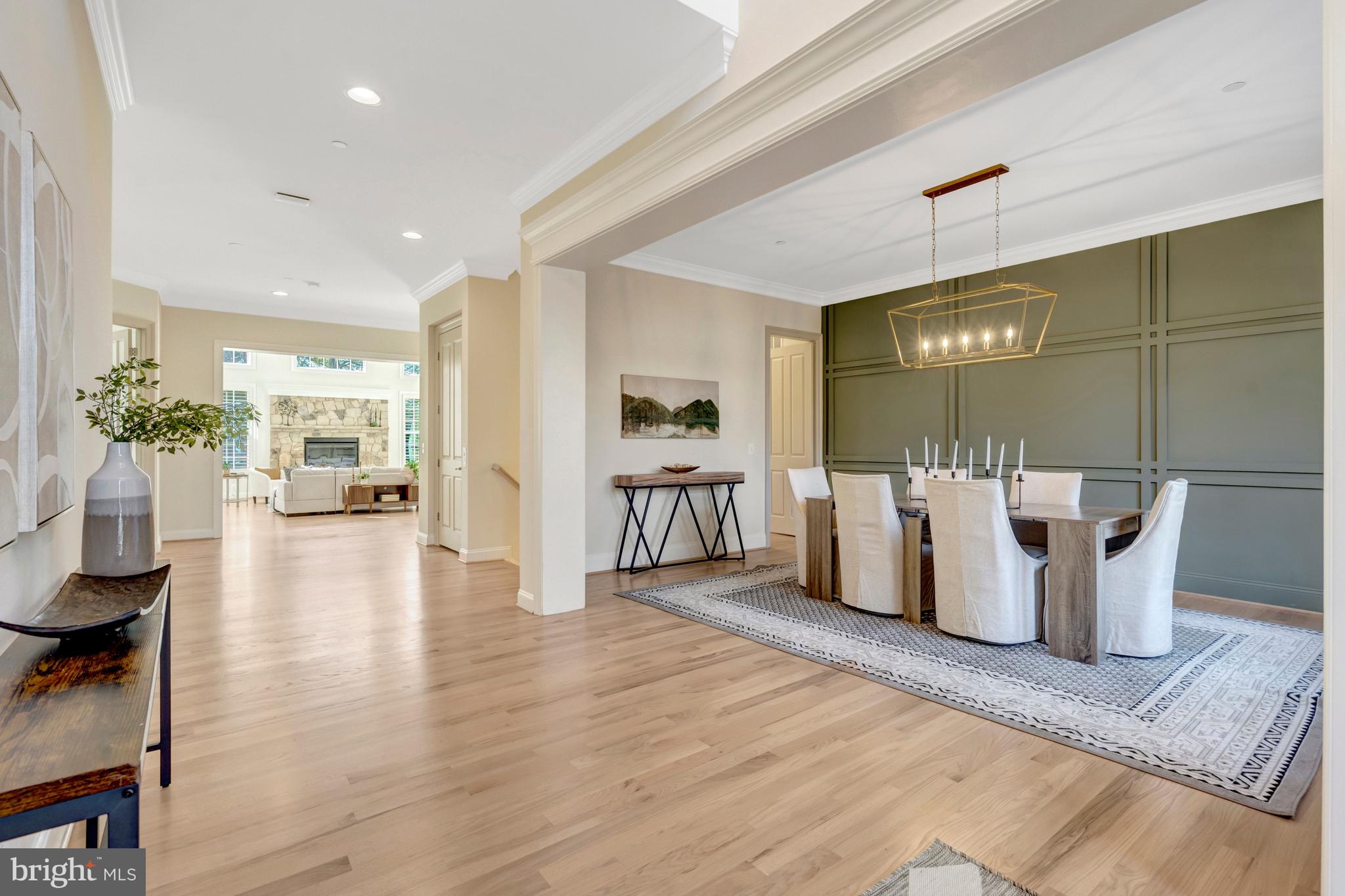 SALONA VILLAGE - Residential