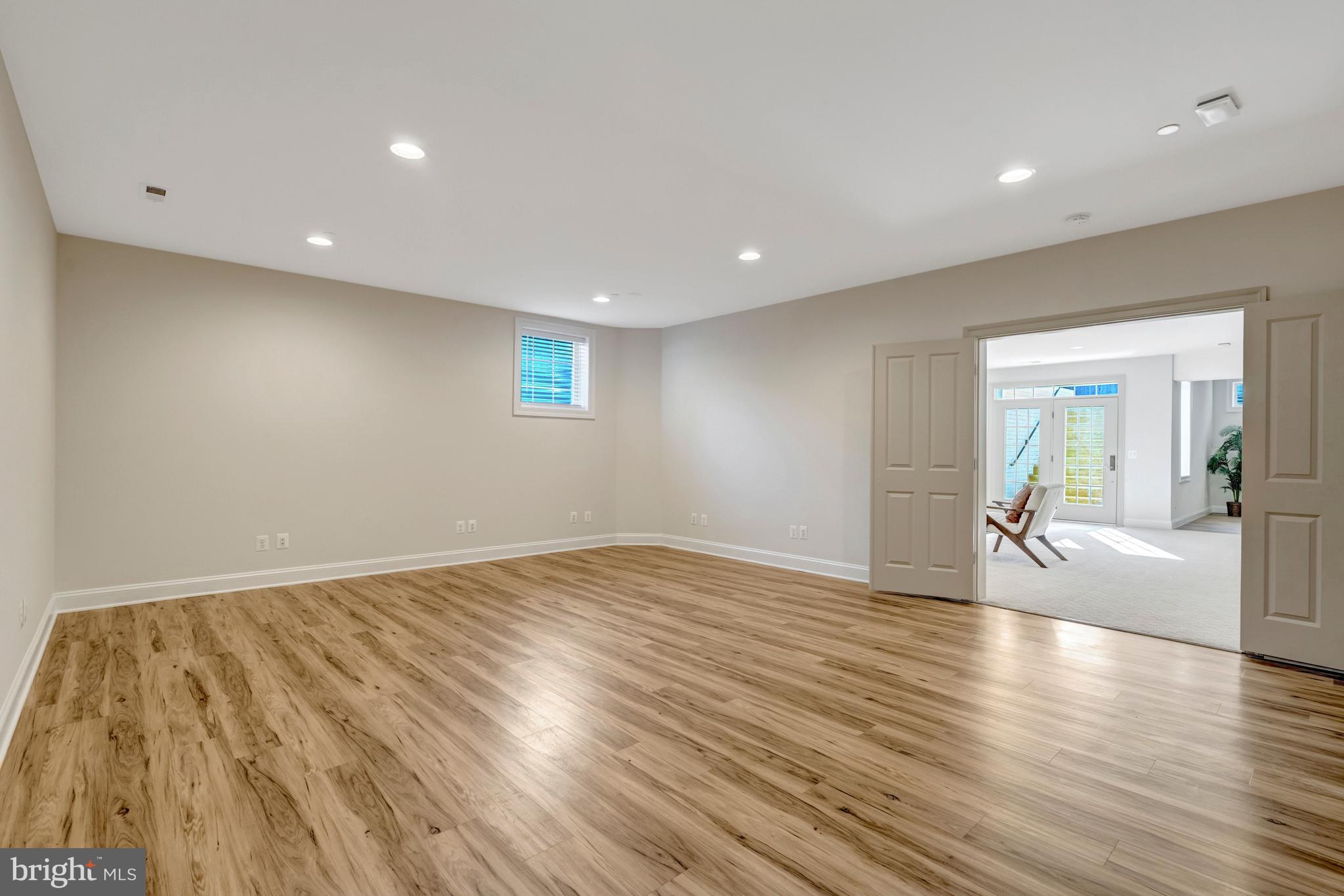 SALONA VILLAGE - Residential