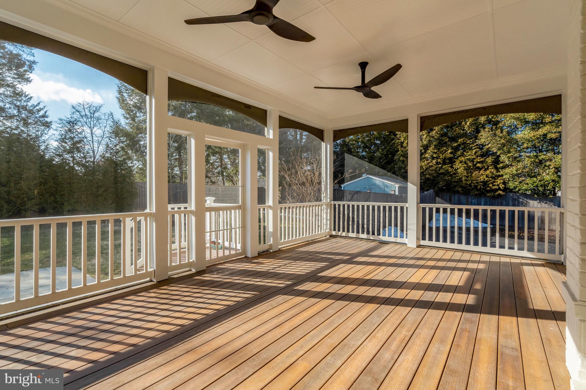 SALONA VILLAGE - Residential