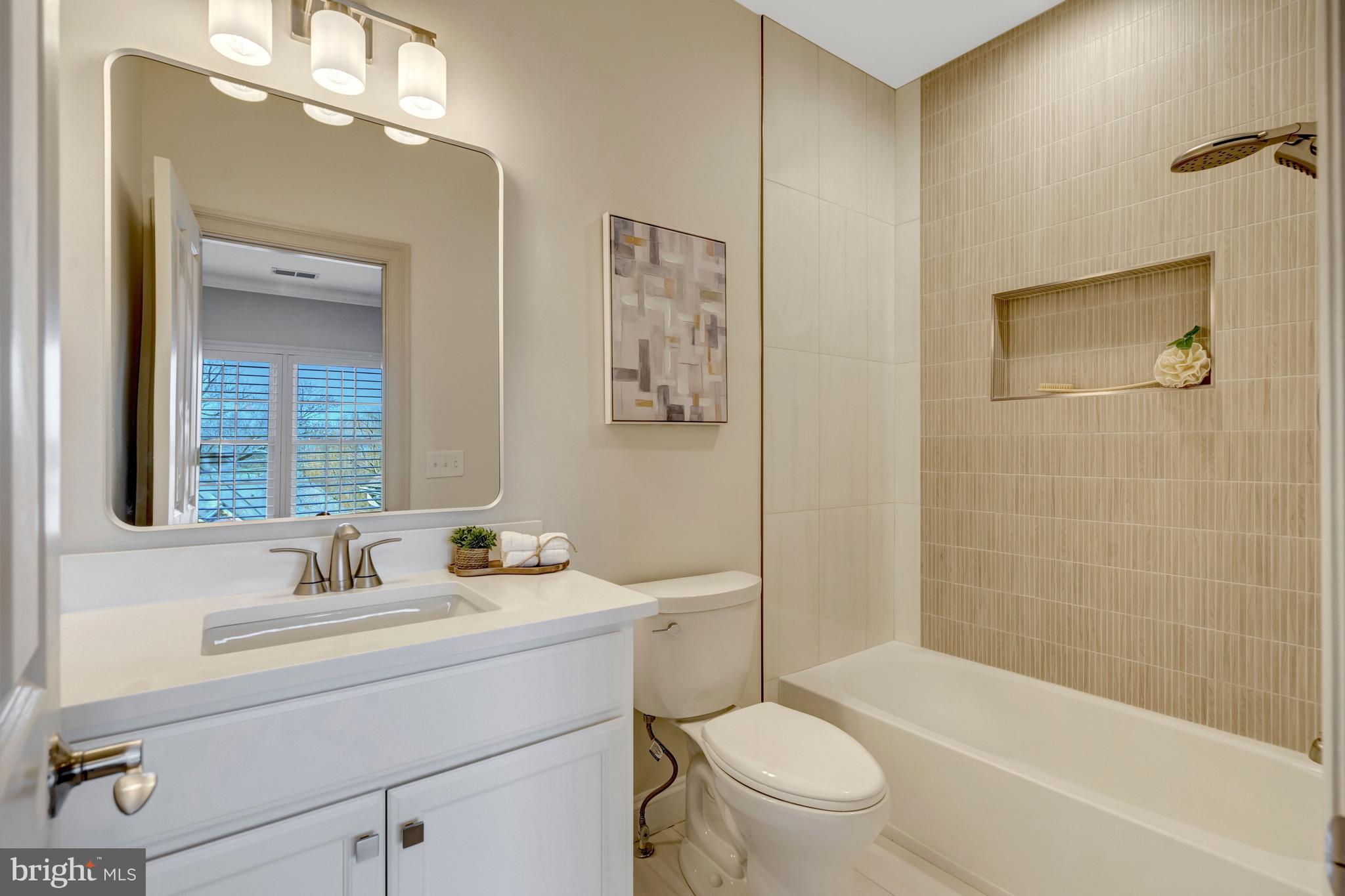 SALONA VILLAGE - Residential