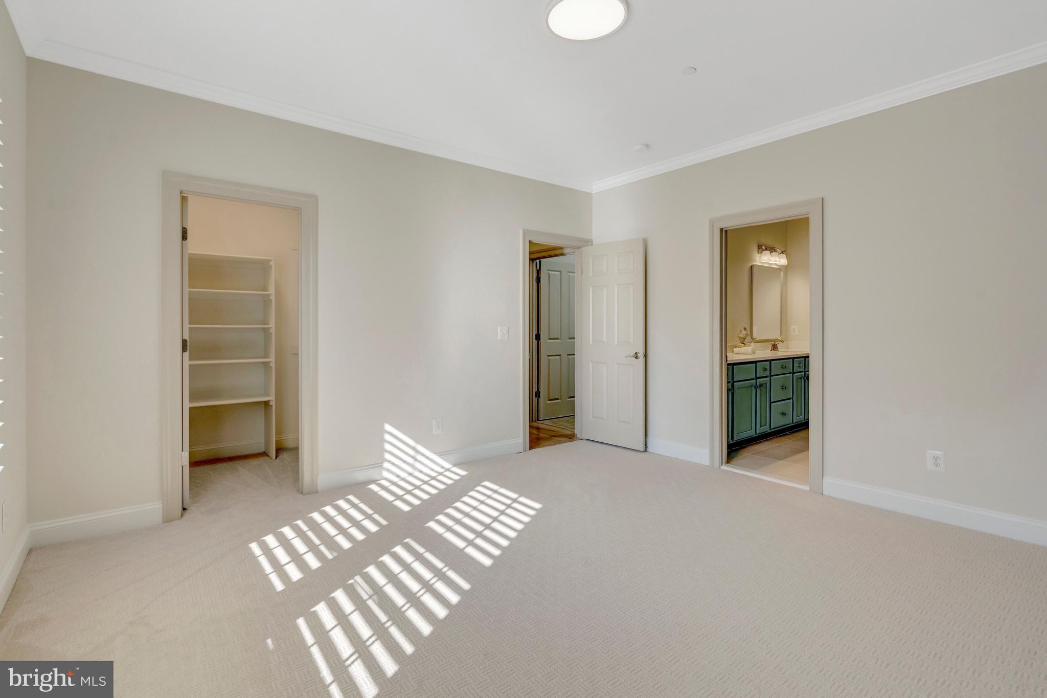 SALONA VILLAGE - Residential