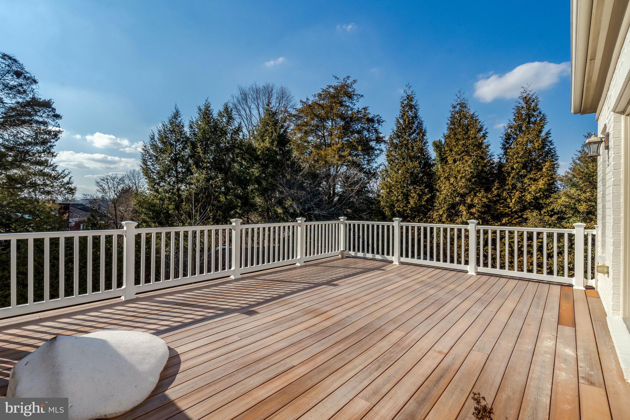 SALONA VILLAGE - Residential