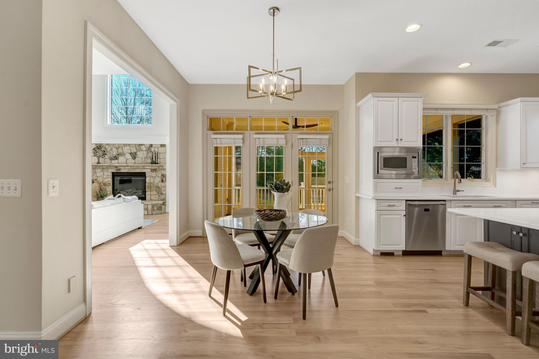 SALONA VILLAGE - Residential