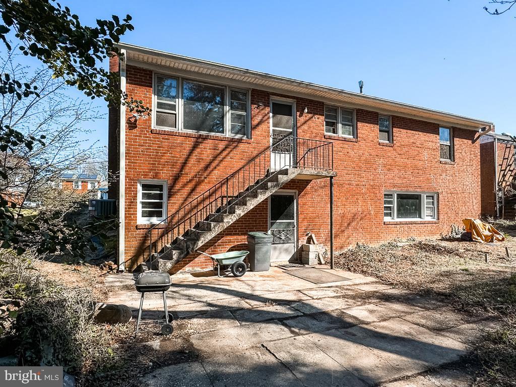 JOHN LYNN - Residential