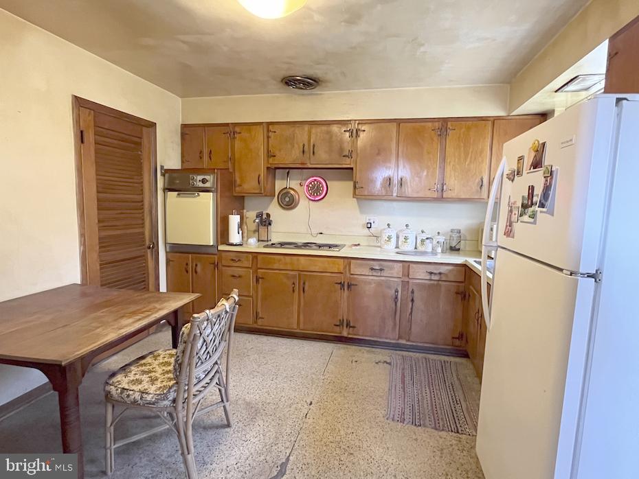 JOHN LYNN - Residential