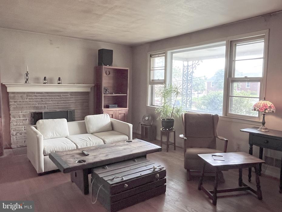 JOHN LYNN - Residential