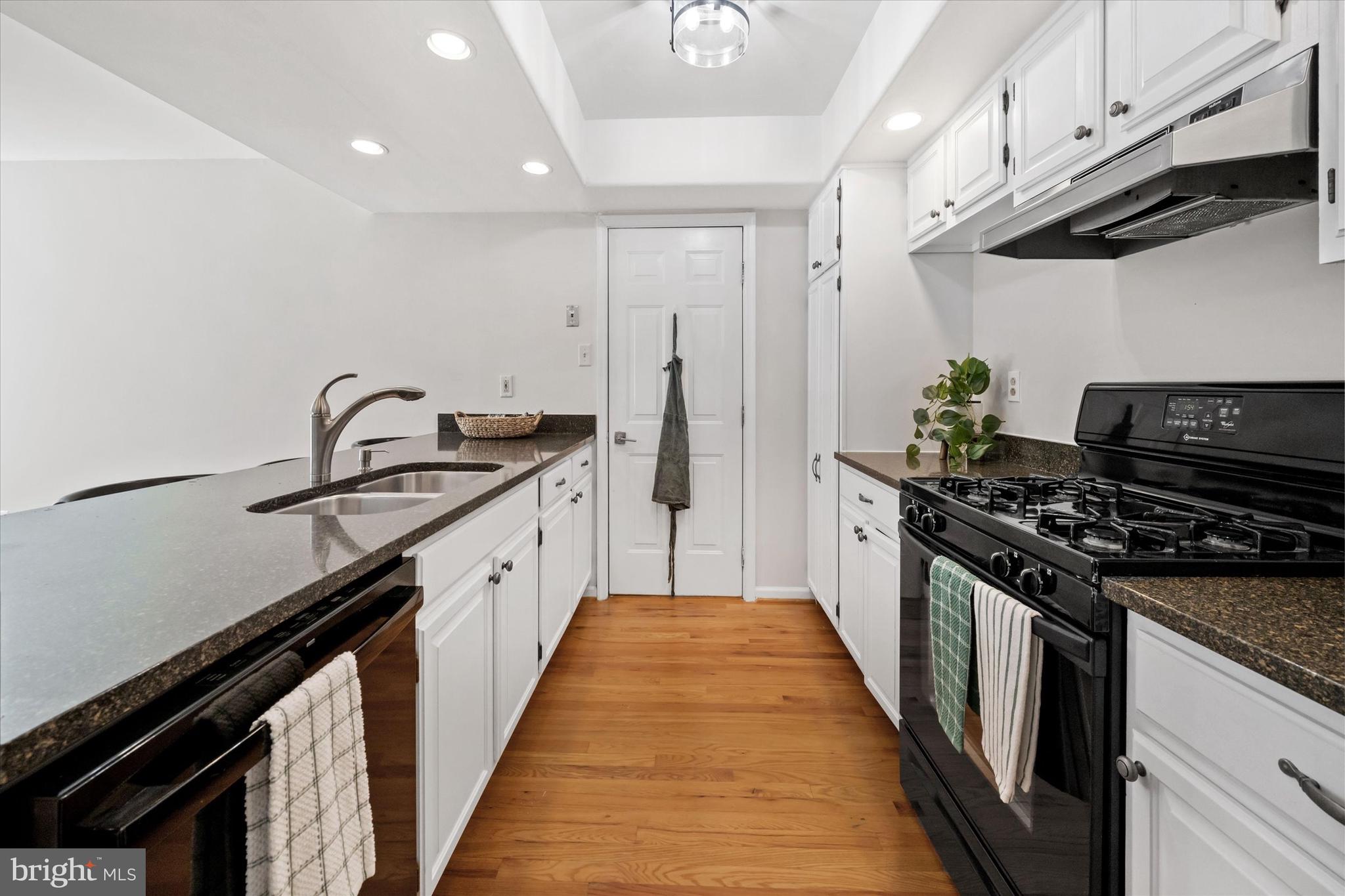 THE RIDGE - Residential