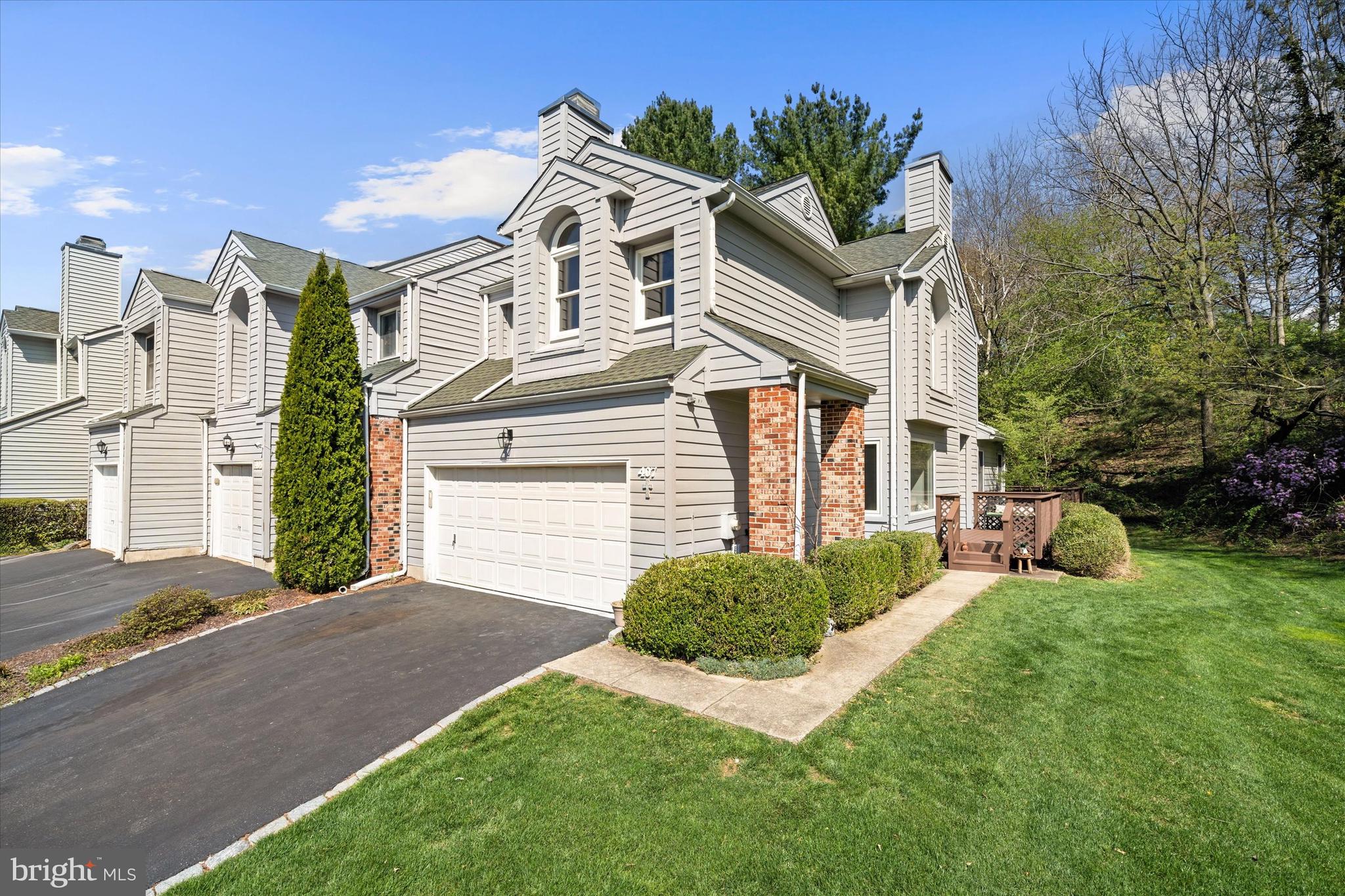 THE RIDGE - Residential