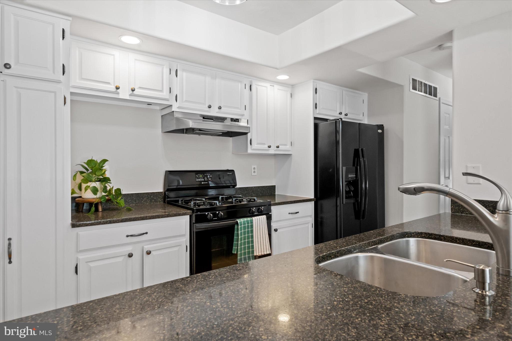 THE RIDGE - Residential