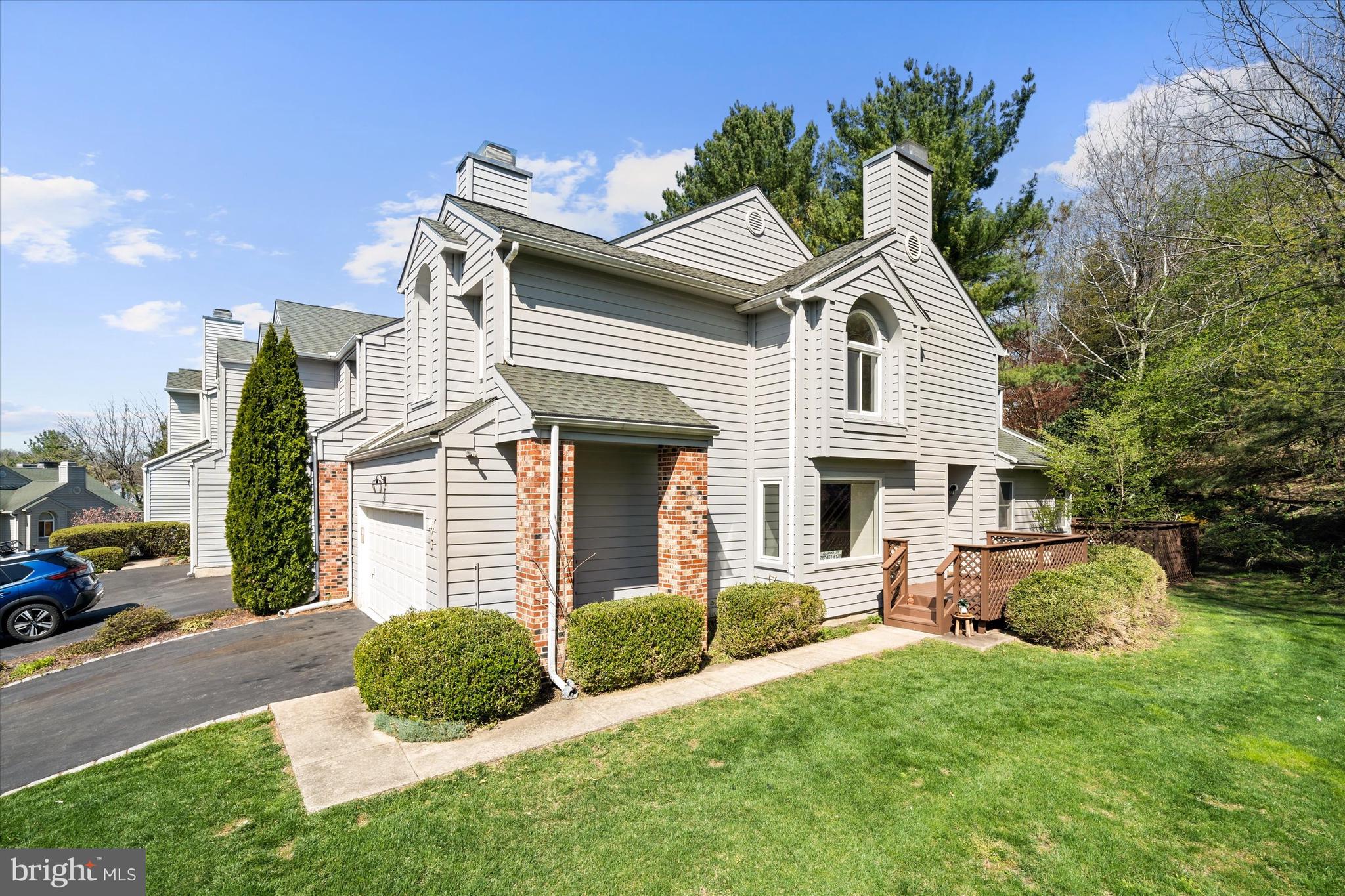 THE RIDGE - Residential