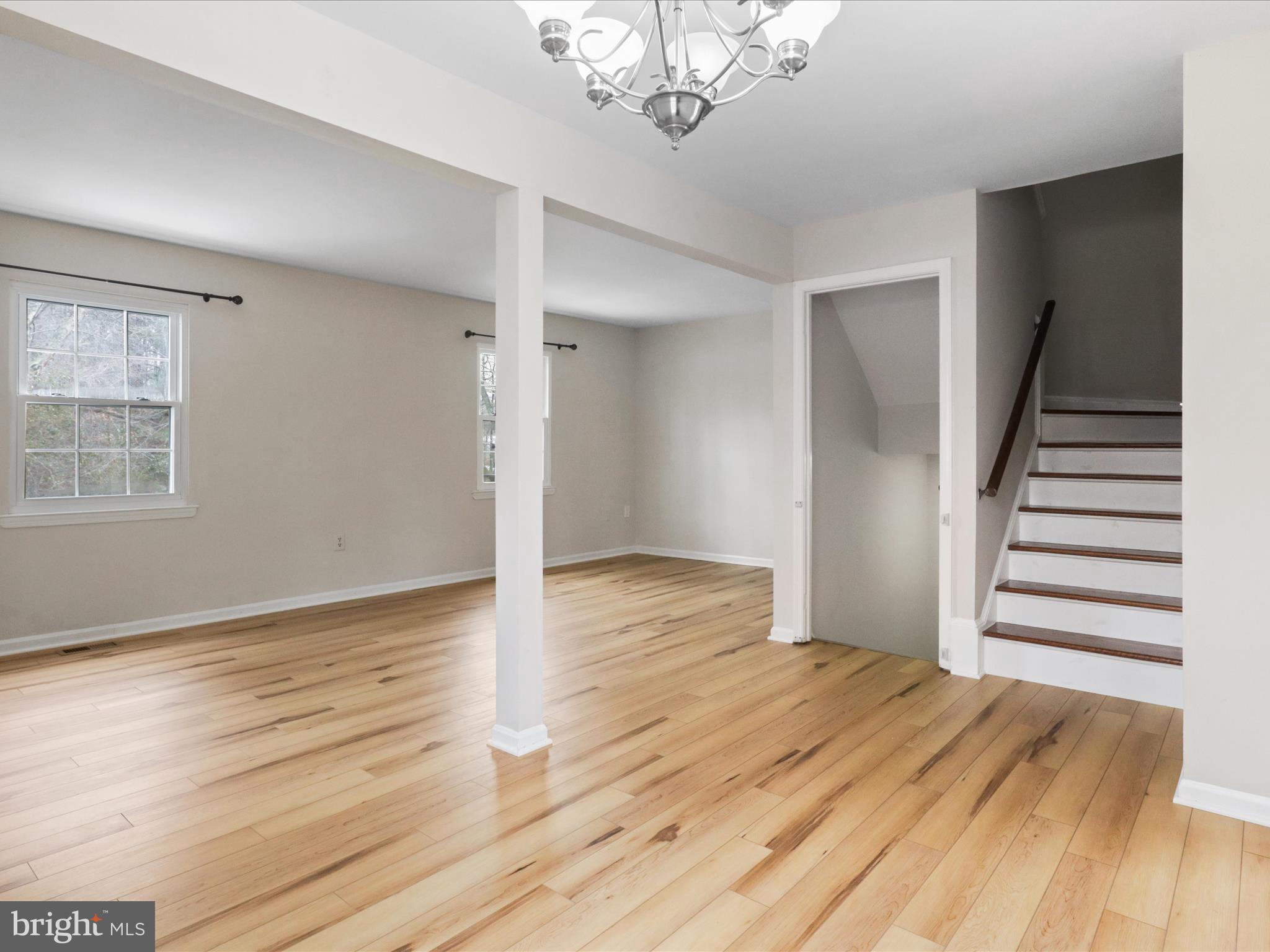 HERITAGE SQUARE - Residential Lease