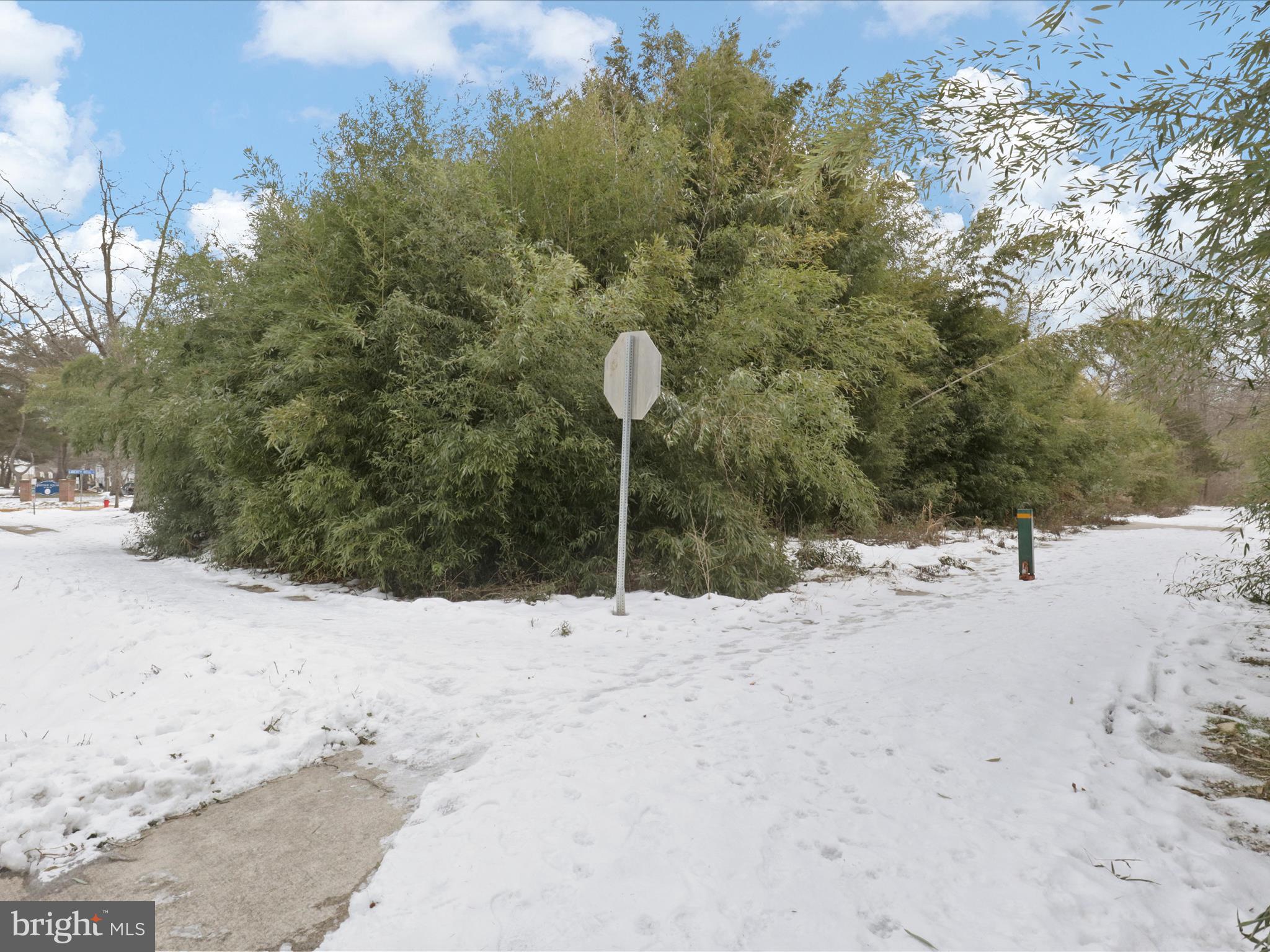 HERITAGE SQUARE - Residential Lease