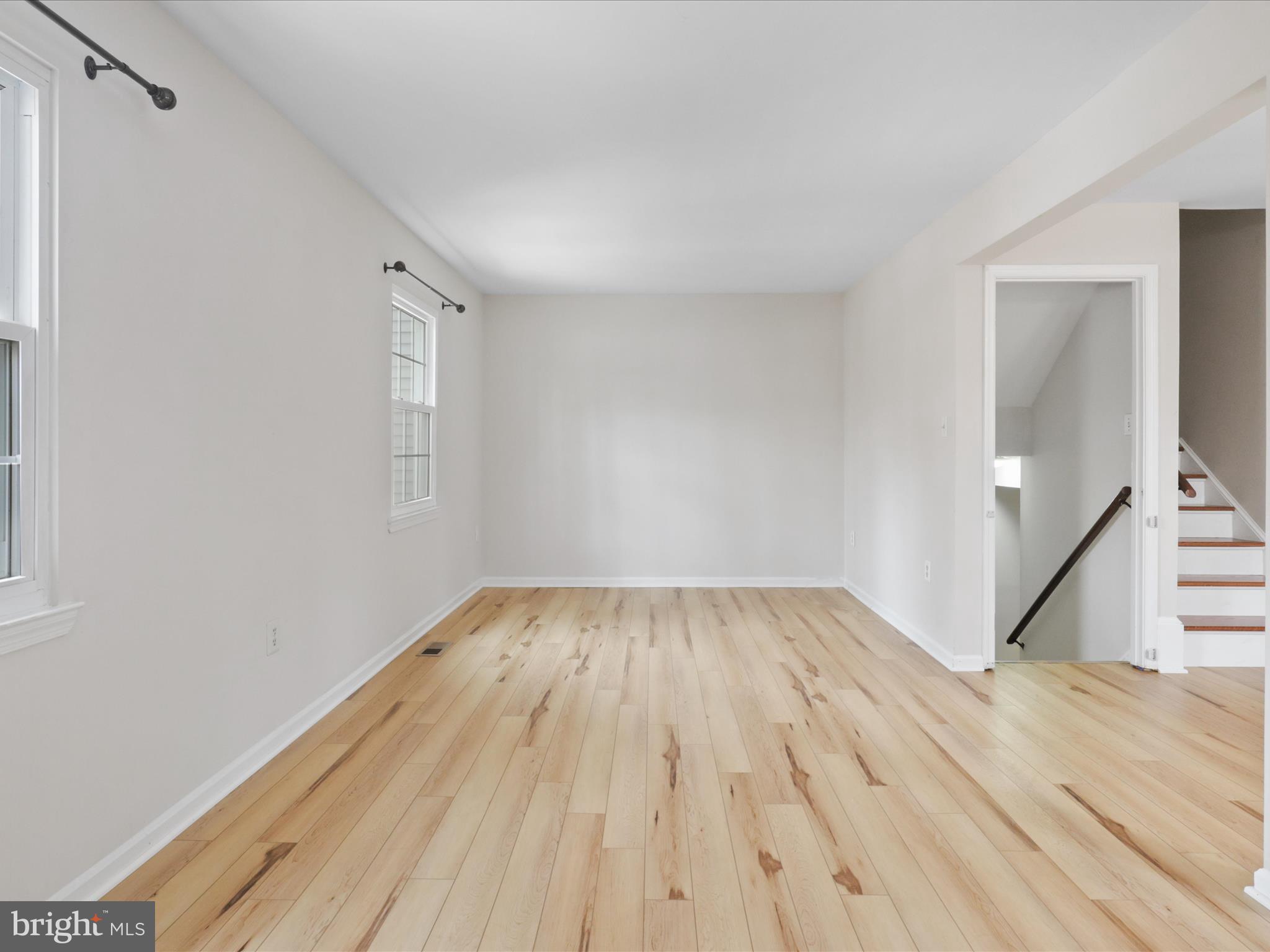 HERITAGE SQUARE - Residential Lease