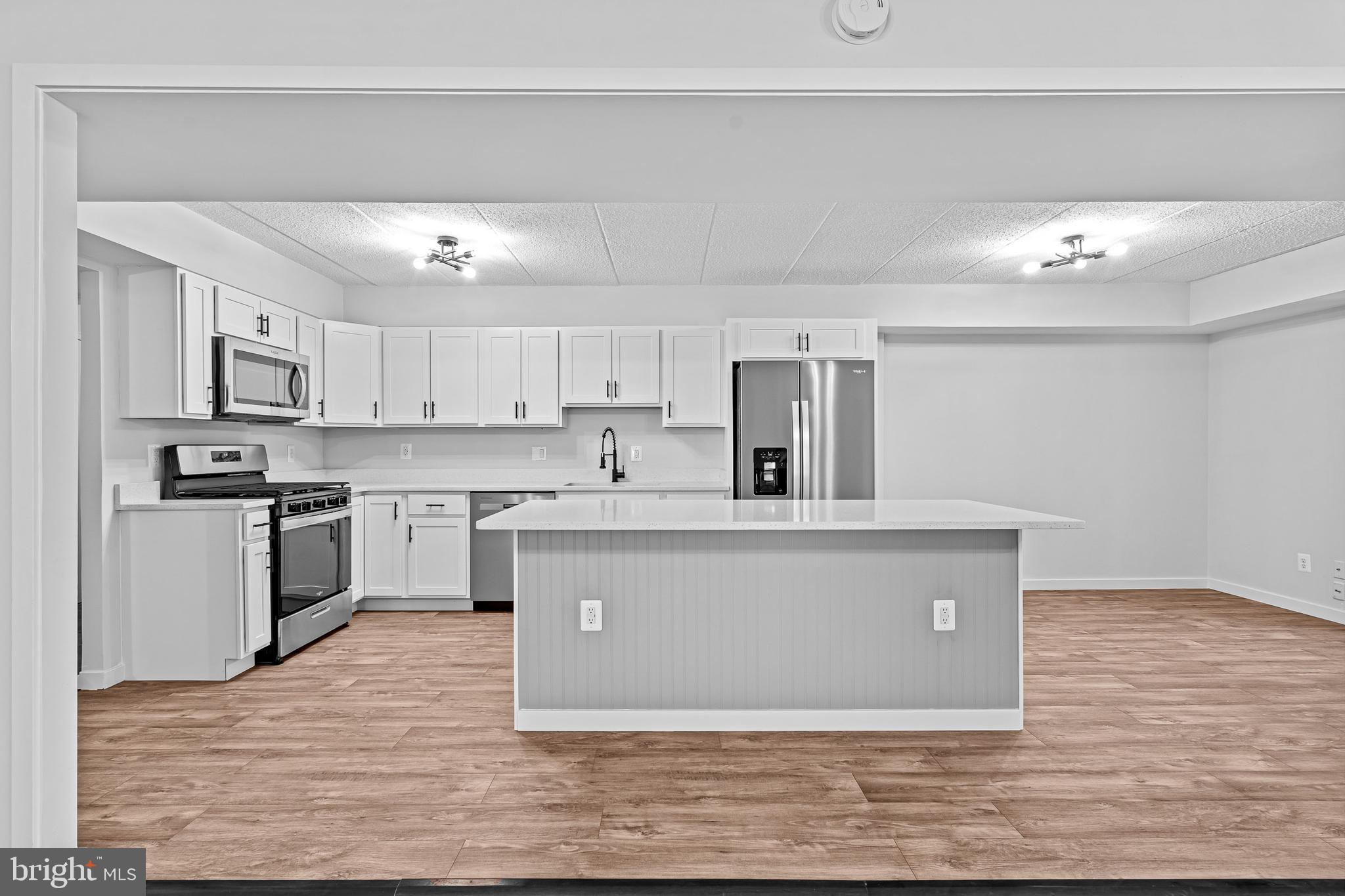 DEERING WOODS - Residential