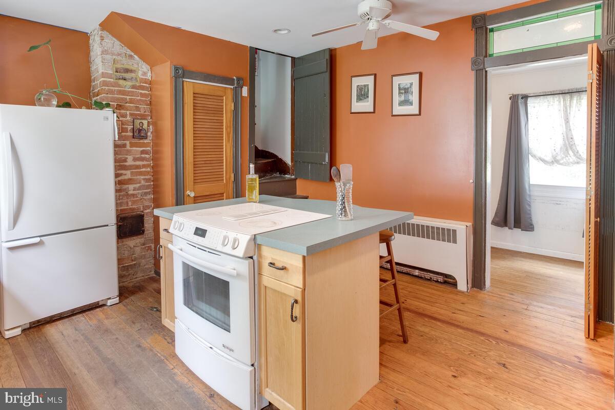 MONROVIA - Residential