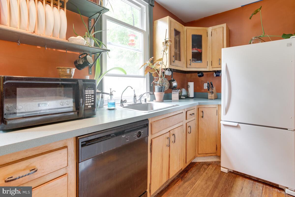 MONROVIA - Residential