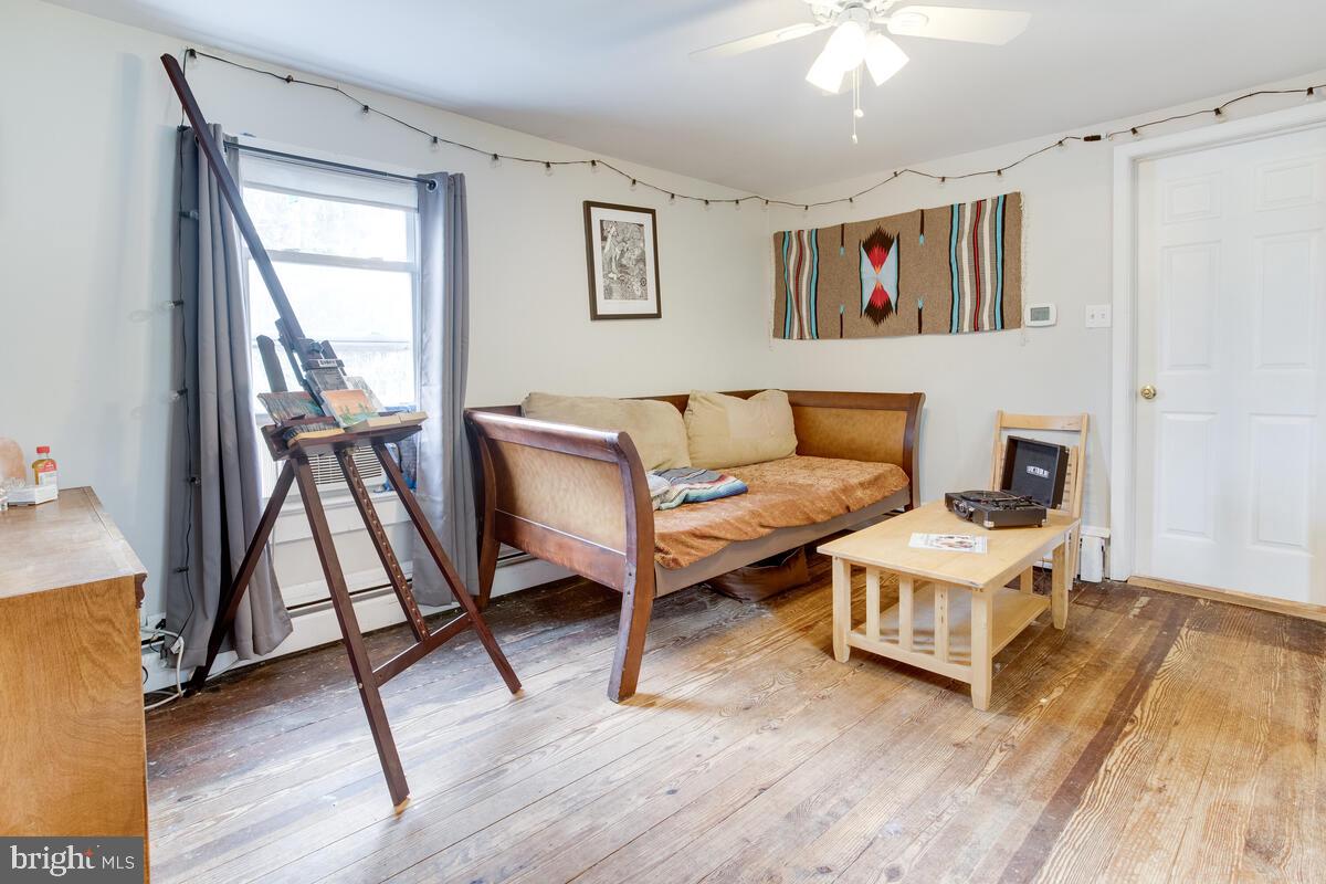 MONROVIA - Residential