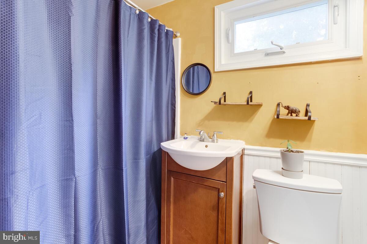 MONROVIA - Residential