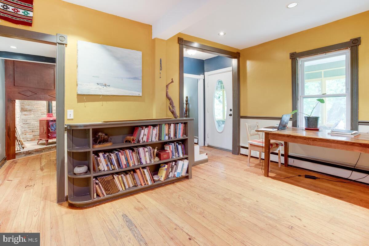 MONROVIA - Residential