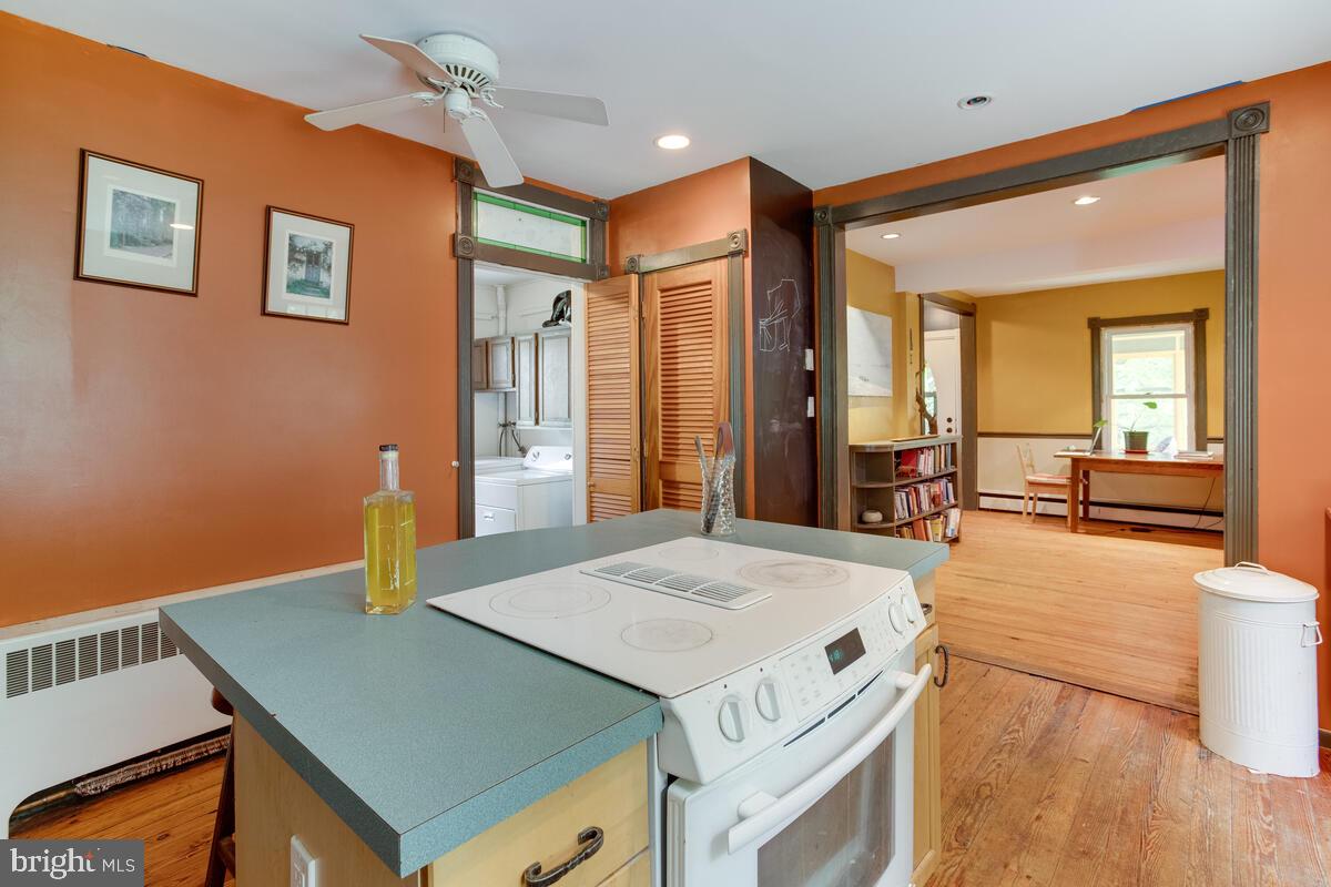 MONROVIA - Residential