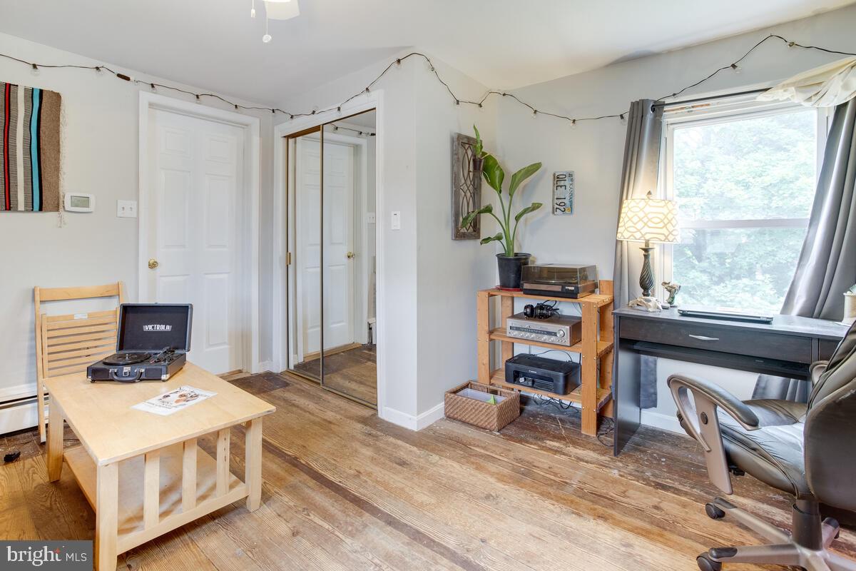 MONROVIA - Residential