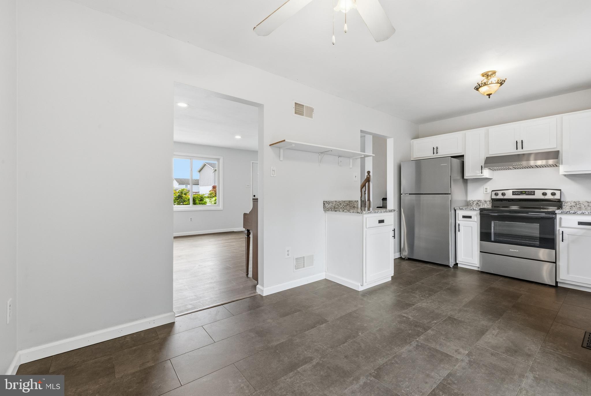 MT AIRY VILLAGE - Residential