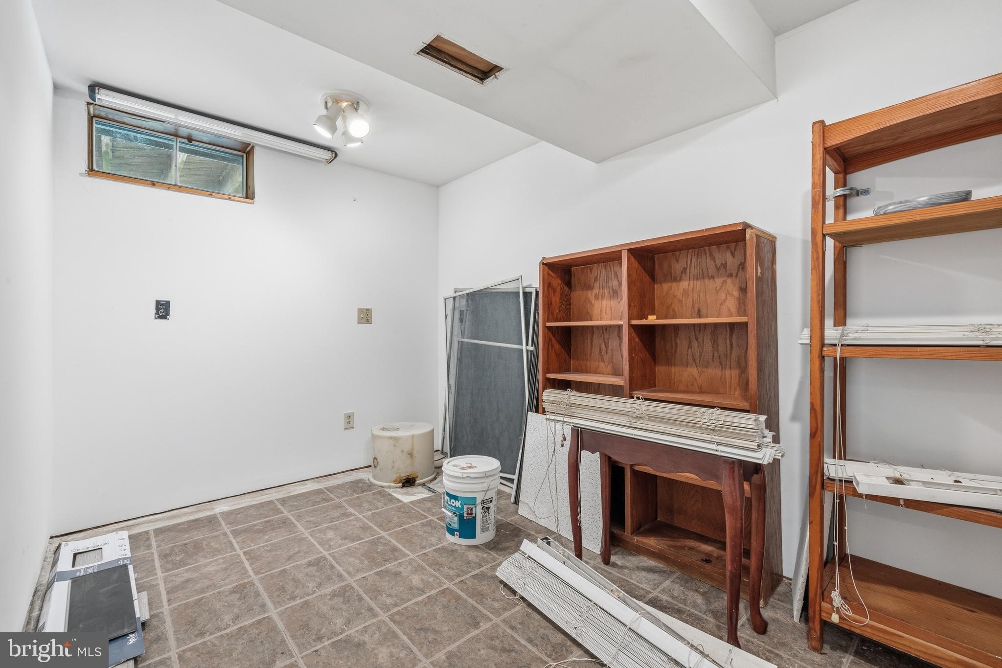 MT AIRY VILLAGE - Residential