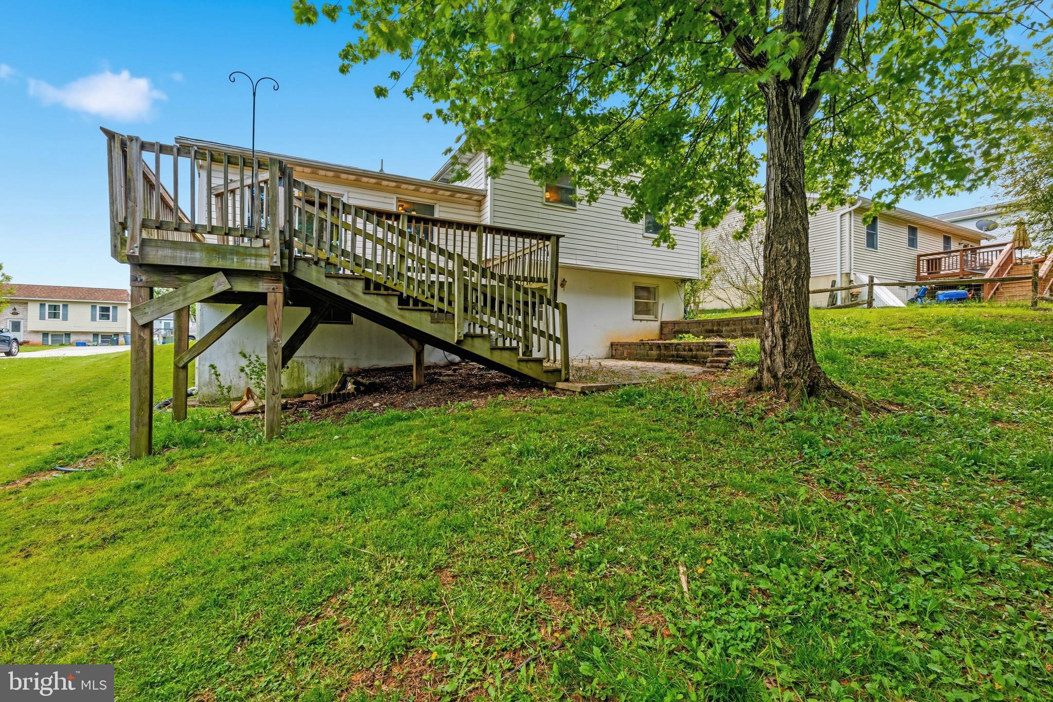 MT AIRY VILLAGE - Residential
